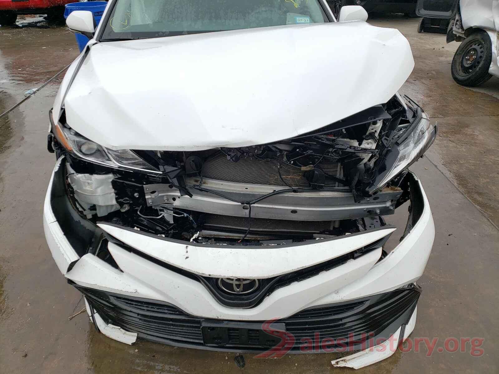 4T1B11HK6JU626644 2018 TOYOTA CAMRY