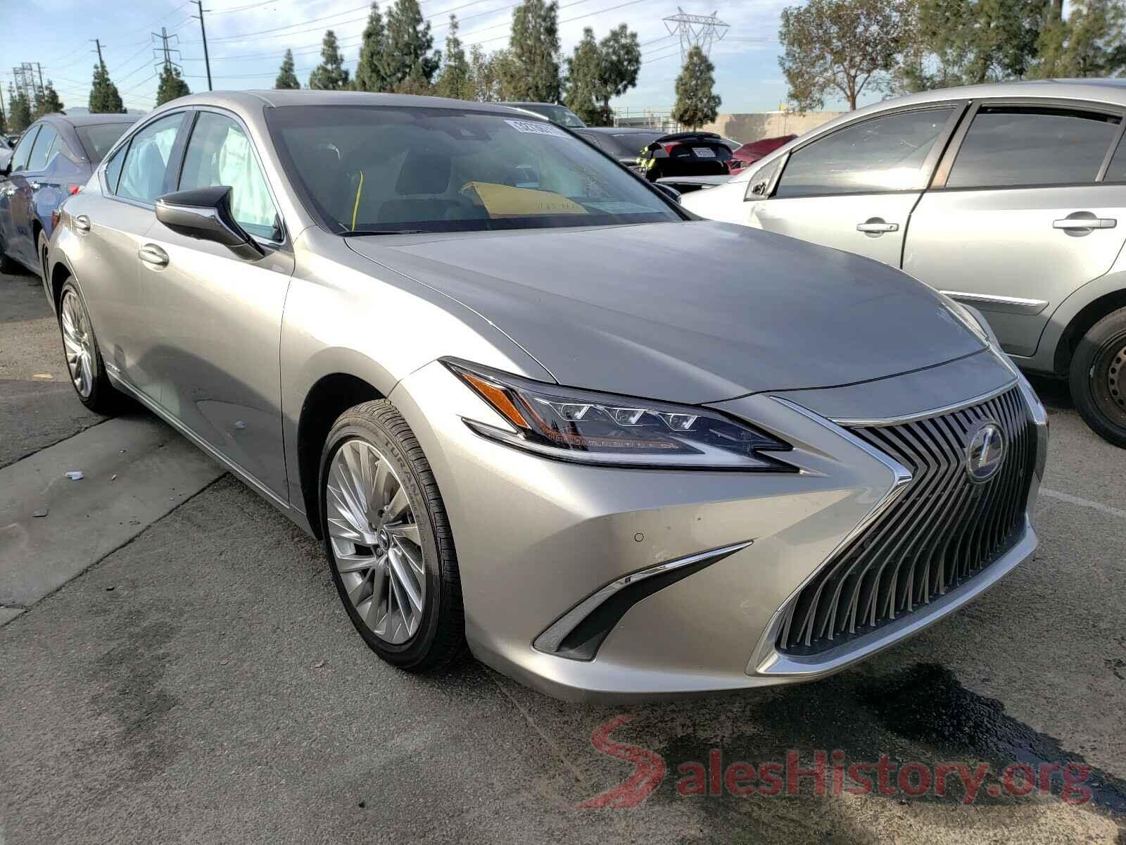 58AE21B19LU006828 2020 LEXUS ES300