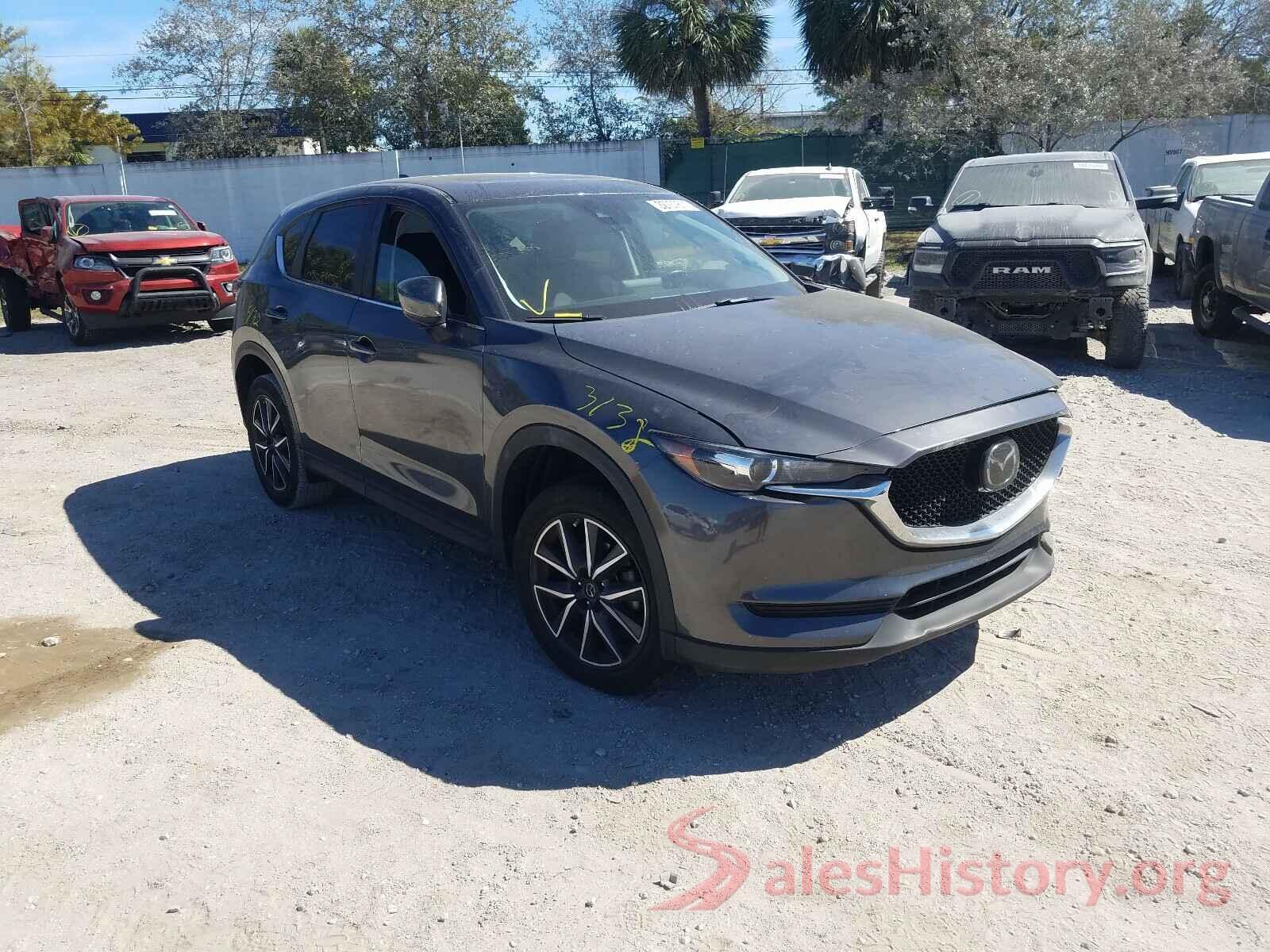 JM3KFACM7J0399588 2018 MAZDA CX-5