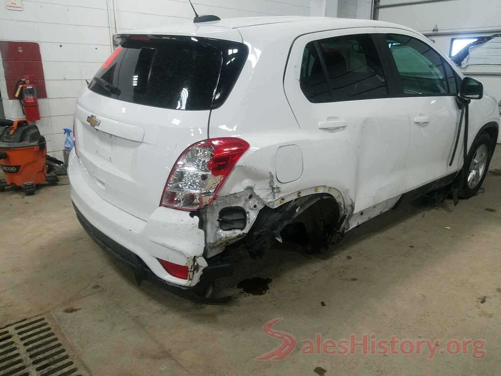 KL7CJKSB8LB318166 2020 CHEVROLET TRAX