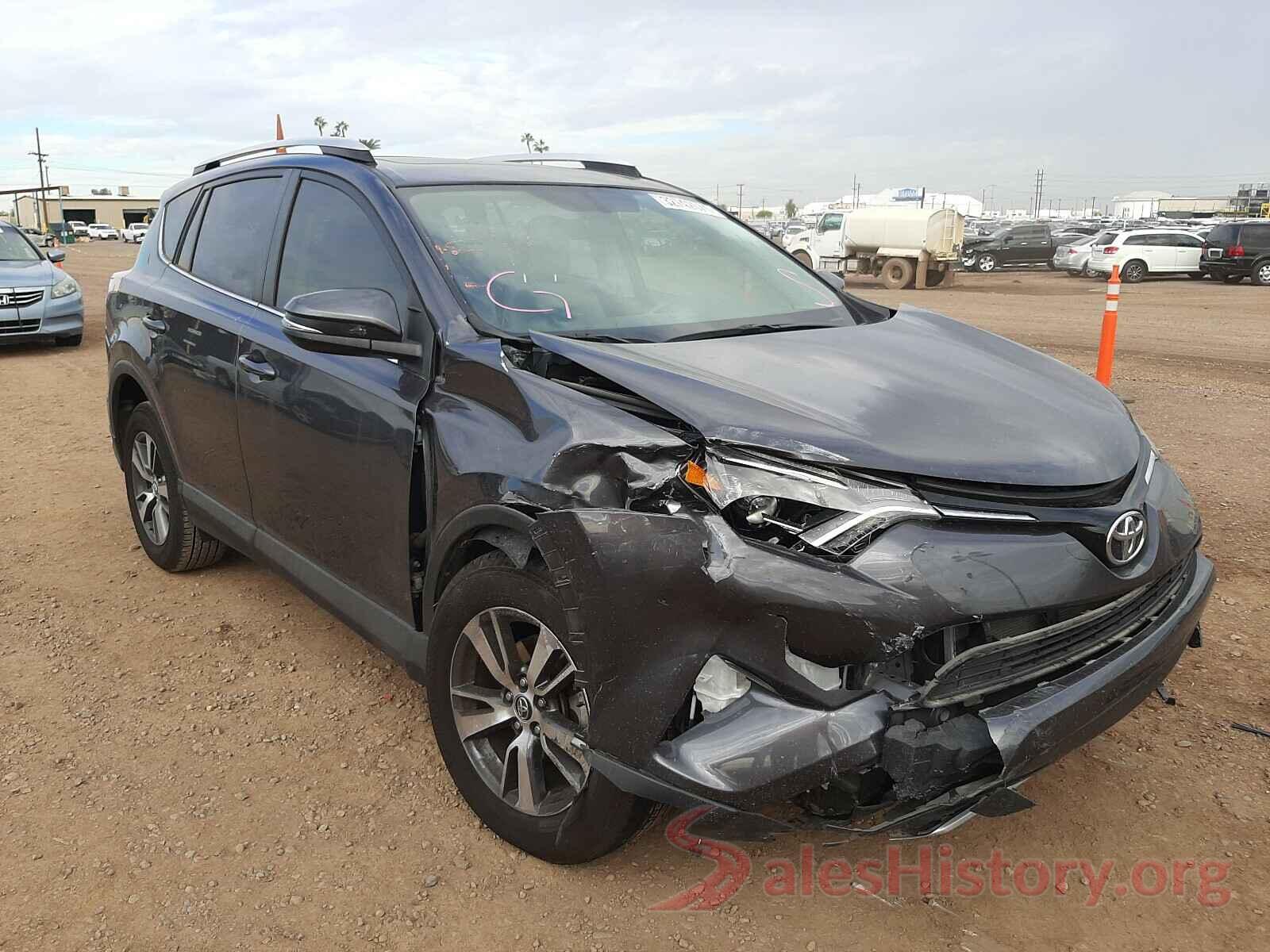 JTMWFREV8GJ076877 2016 TOYOTA RAV4