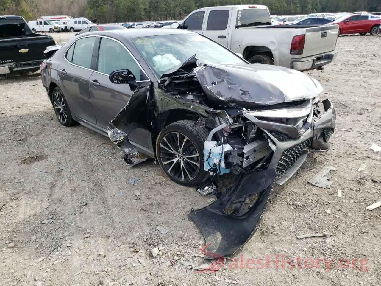 4T1B11HK1KU725549 2019 TOYOTA CAMRY