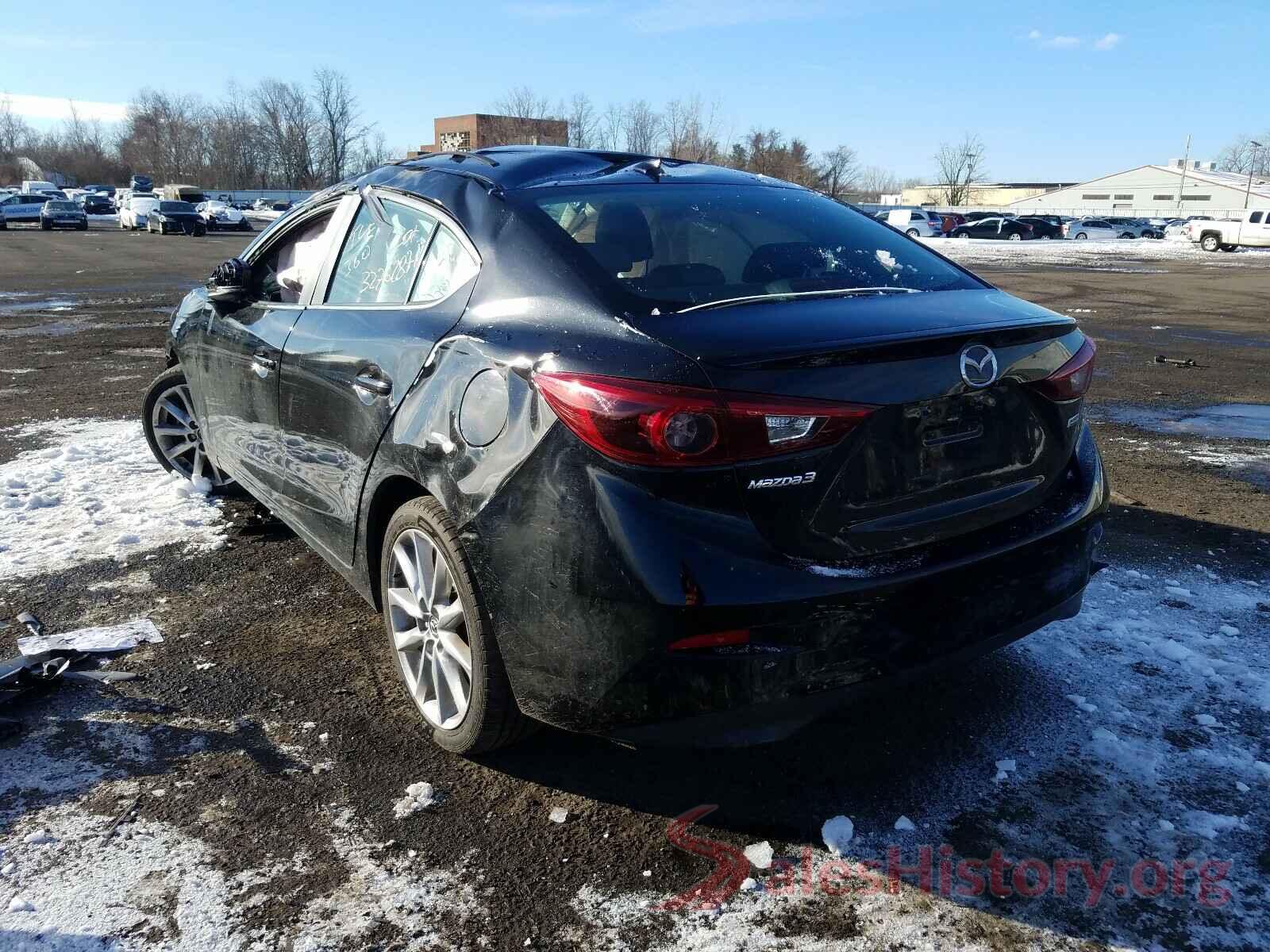 3MZBN1W30HM135244 2017 MAZDA 3