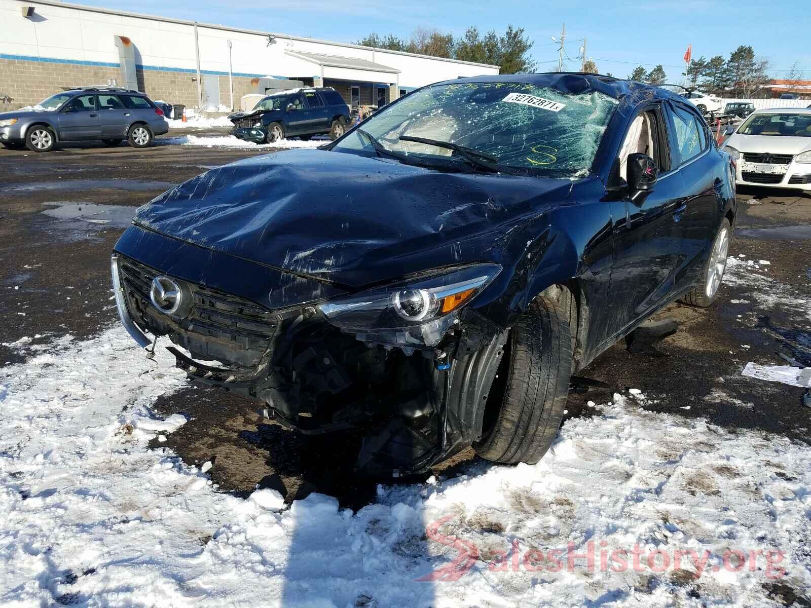 3MZBN1W30HM135244 2017 MAZDA 3