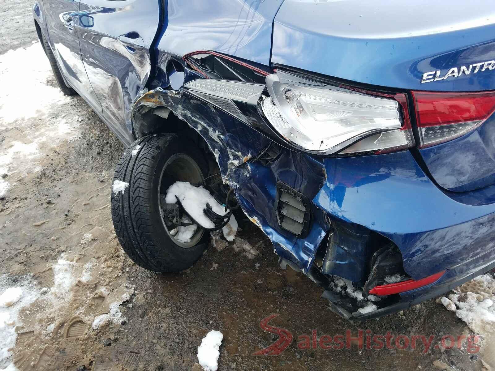 5NPDH4AE6GH772589 2016 HYUNDAI ELANTRA