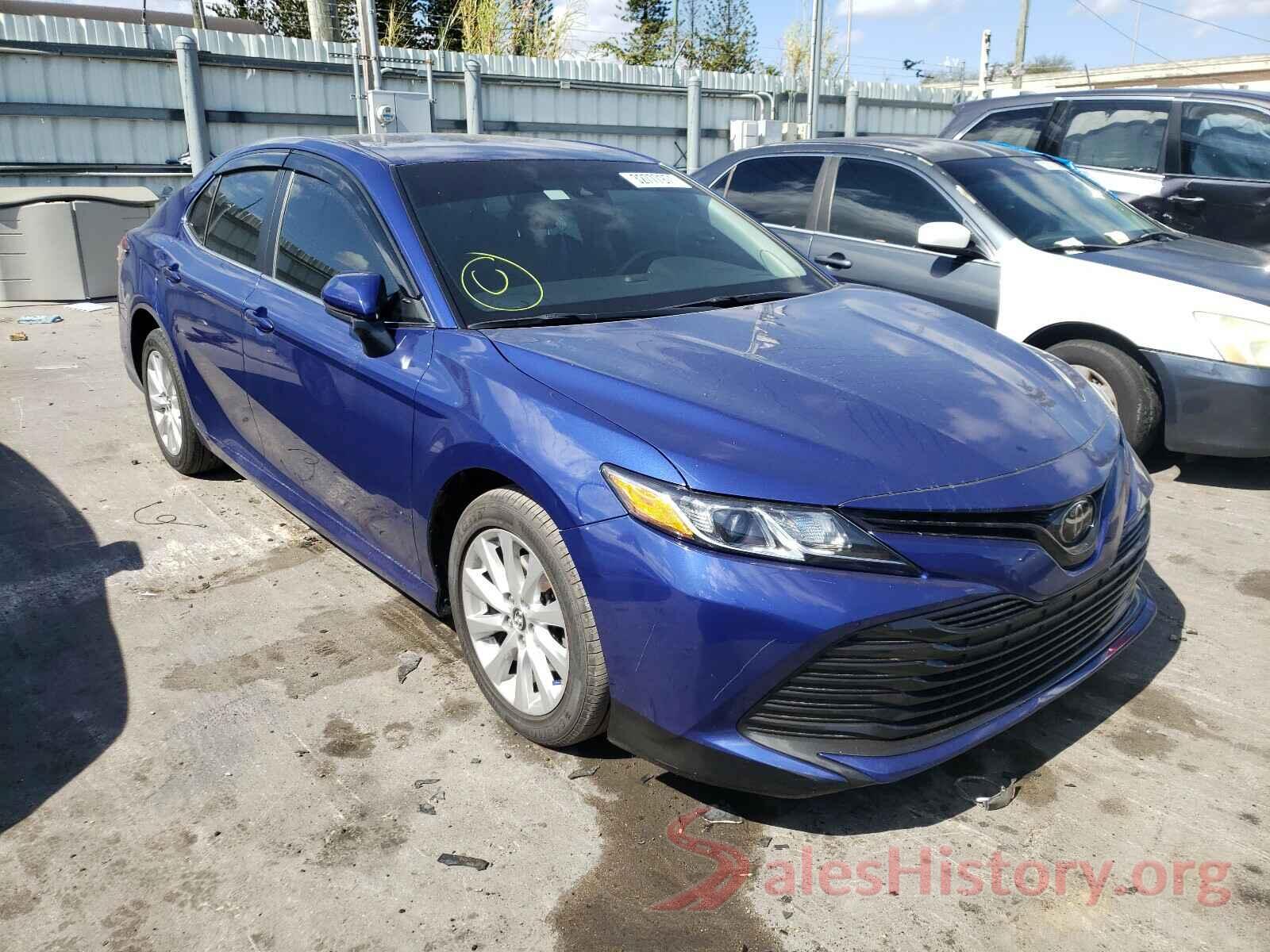 4T1B11HK8JU557651 2018 TOYOTA CAMRY