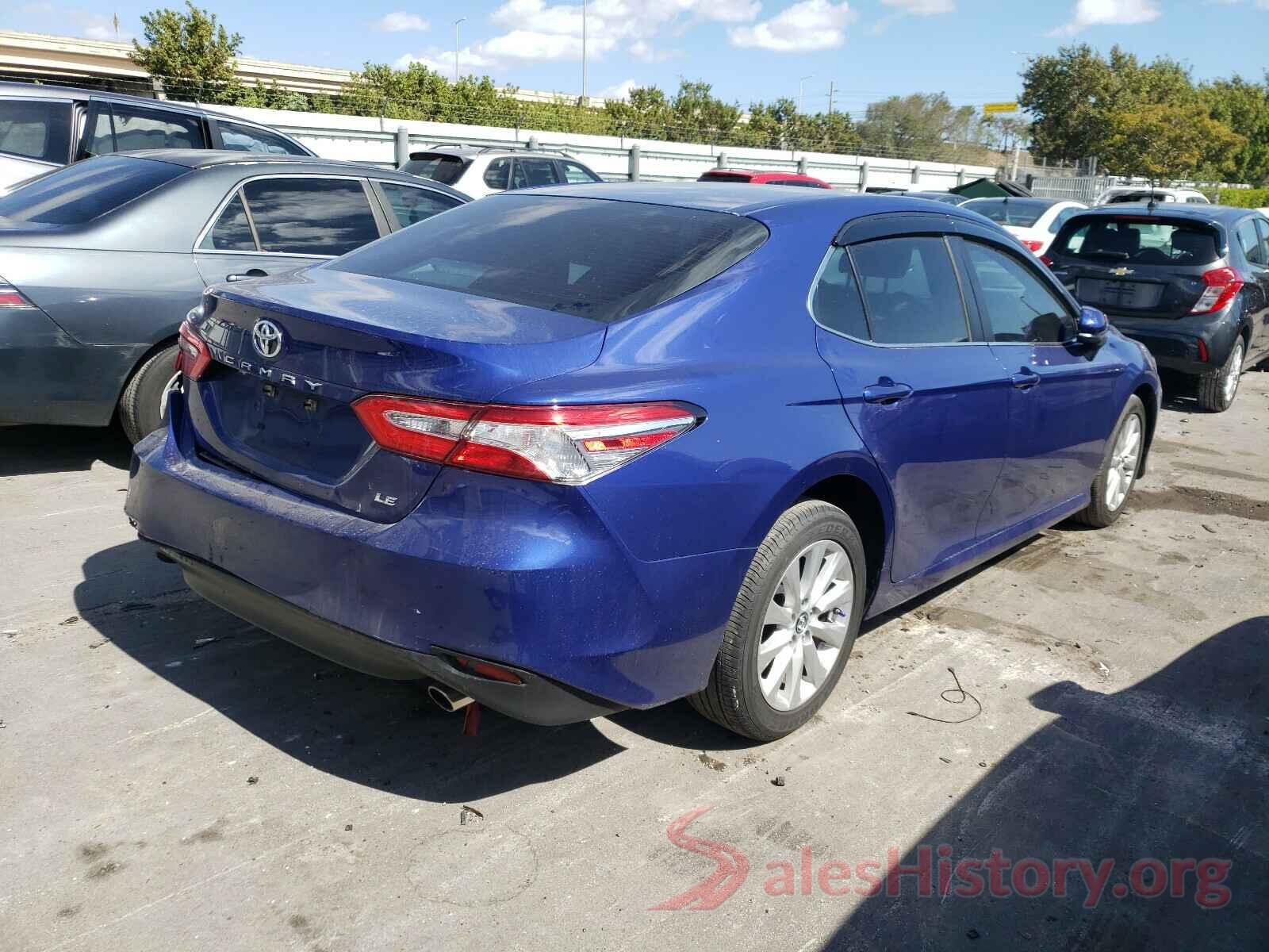 4T1B11HK8JU557651 2018 TOYOTA CAMRY