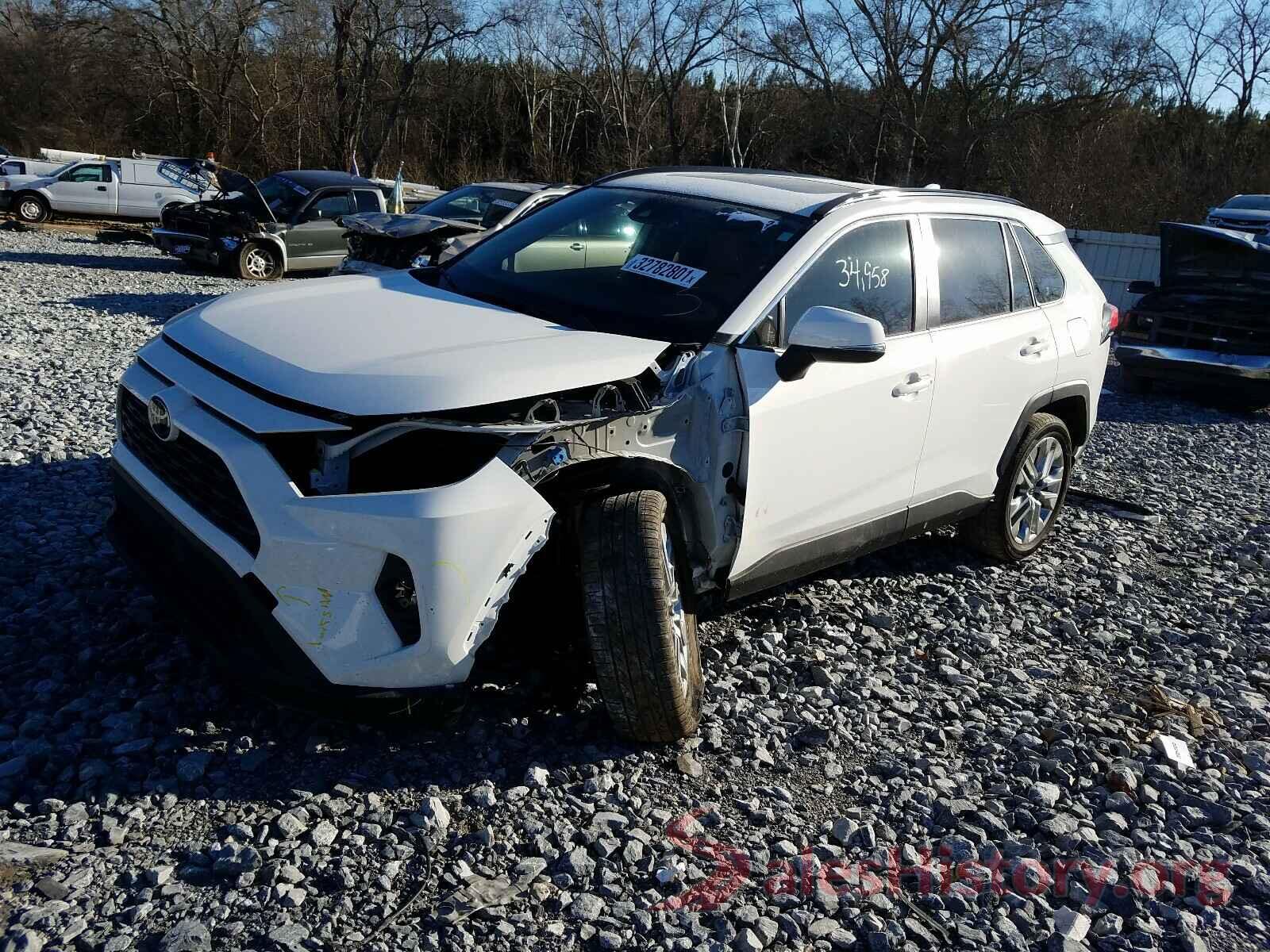 JTMC1RFV8KD515101 2019 TOYOTA RAV4