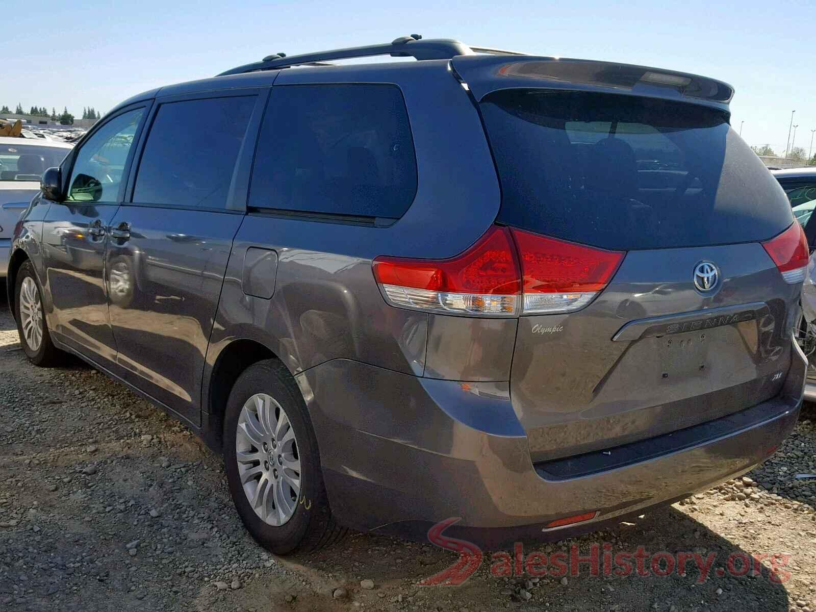 5TDYK3DC9BS045716 2011 TOYOTA SIENNA XLE