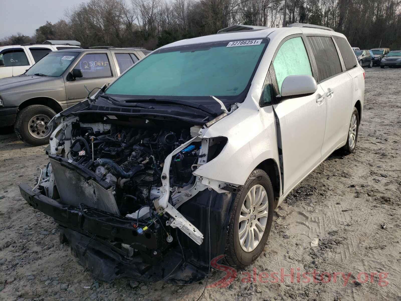 5TDYZ3DC7HS775323 2017 TOYOTA SIENNA