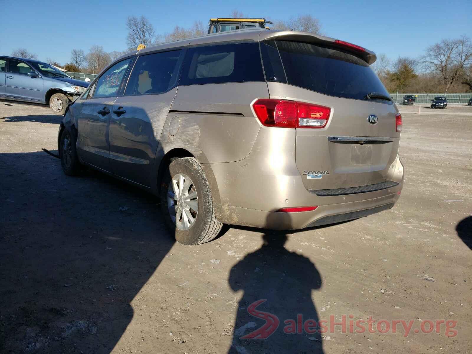 KNDMB5C11H6247033 2017 KIA SEDONA