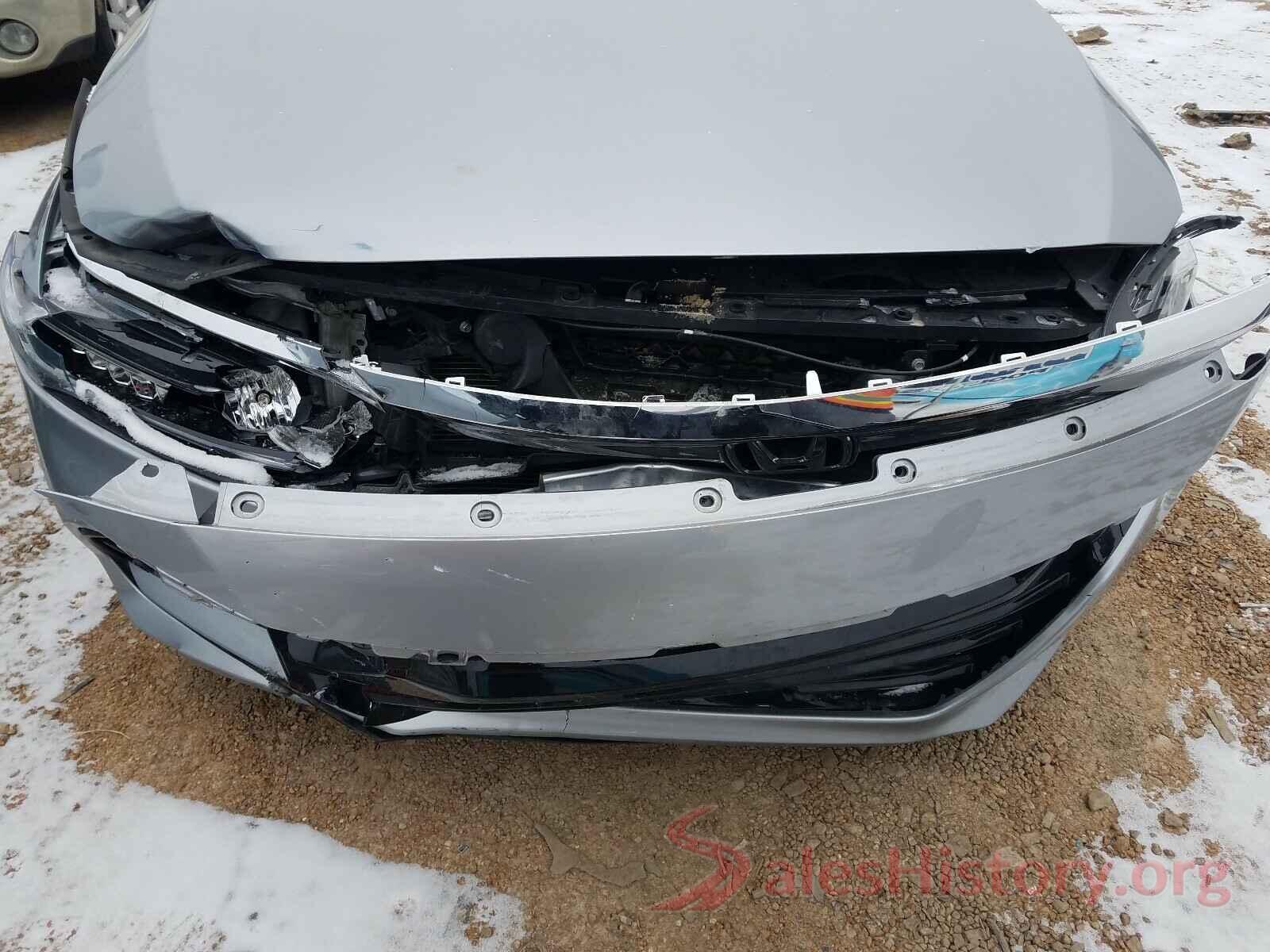 1HGCV1F12KA037585 2019 HONDA ACCORD