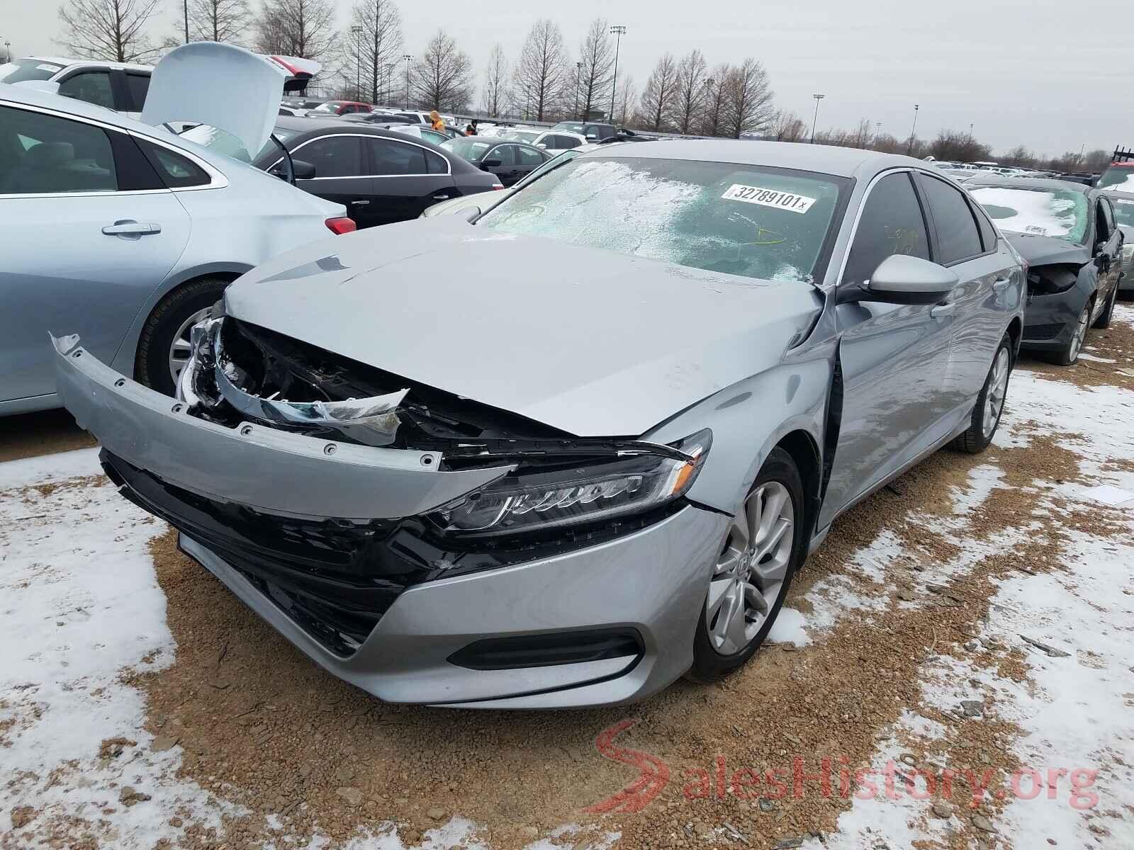 1HGCV1F12KA037585 2019 HONDA ACCORD