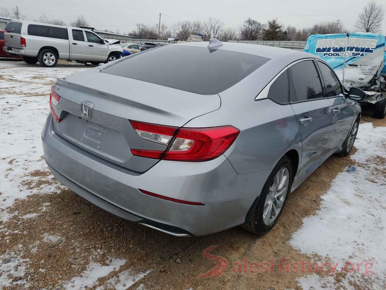 1HGCV1F12KA037585 2019 HONDA ACCORD