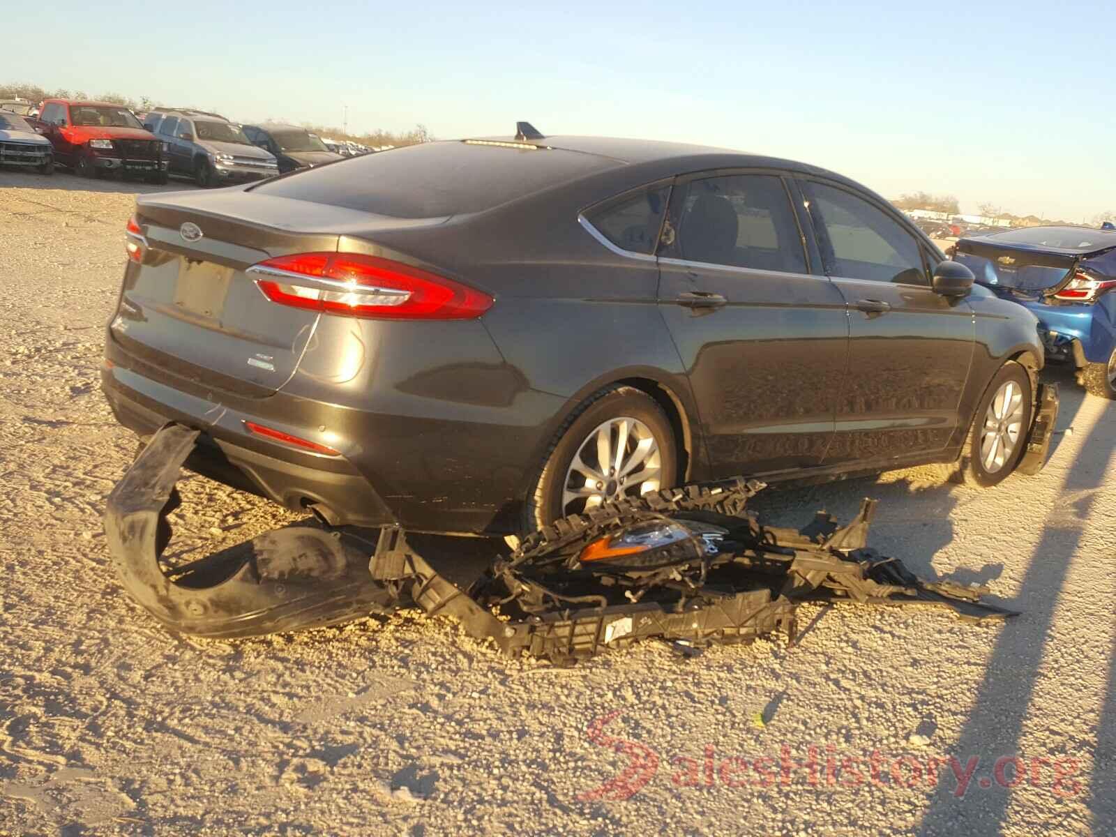 3FA6P0HD9KR250262 2019 FORD FUSION