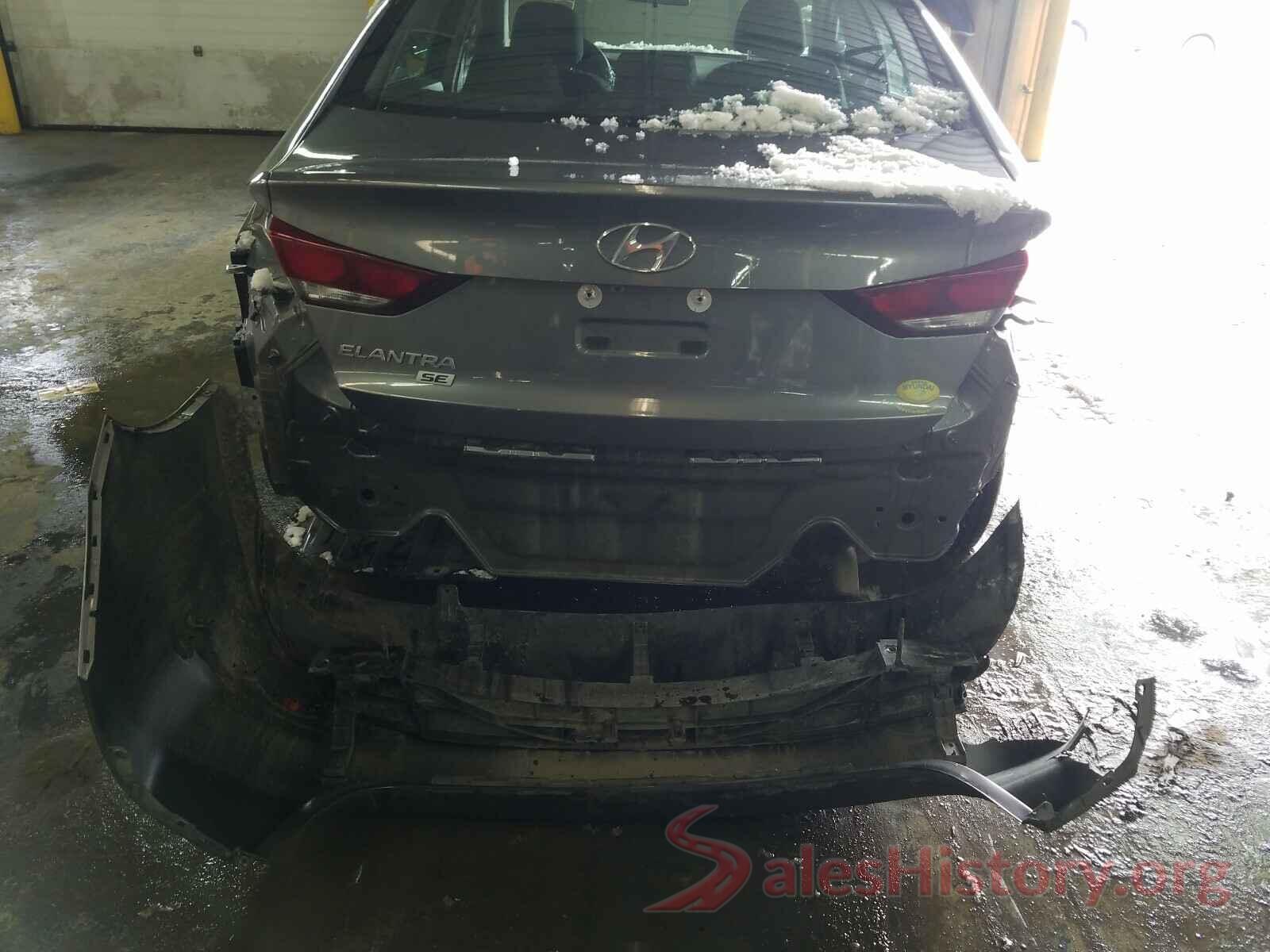 5NPD74LF0JH385228 2018 HYUNDAI ELANTRA