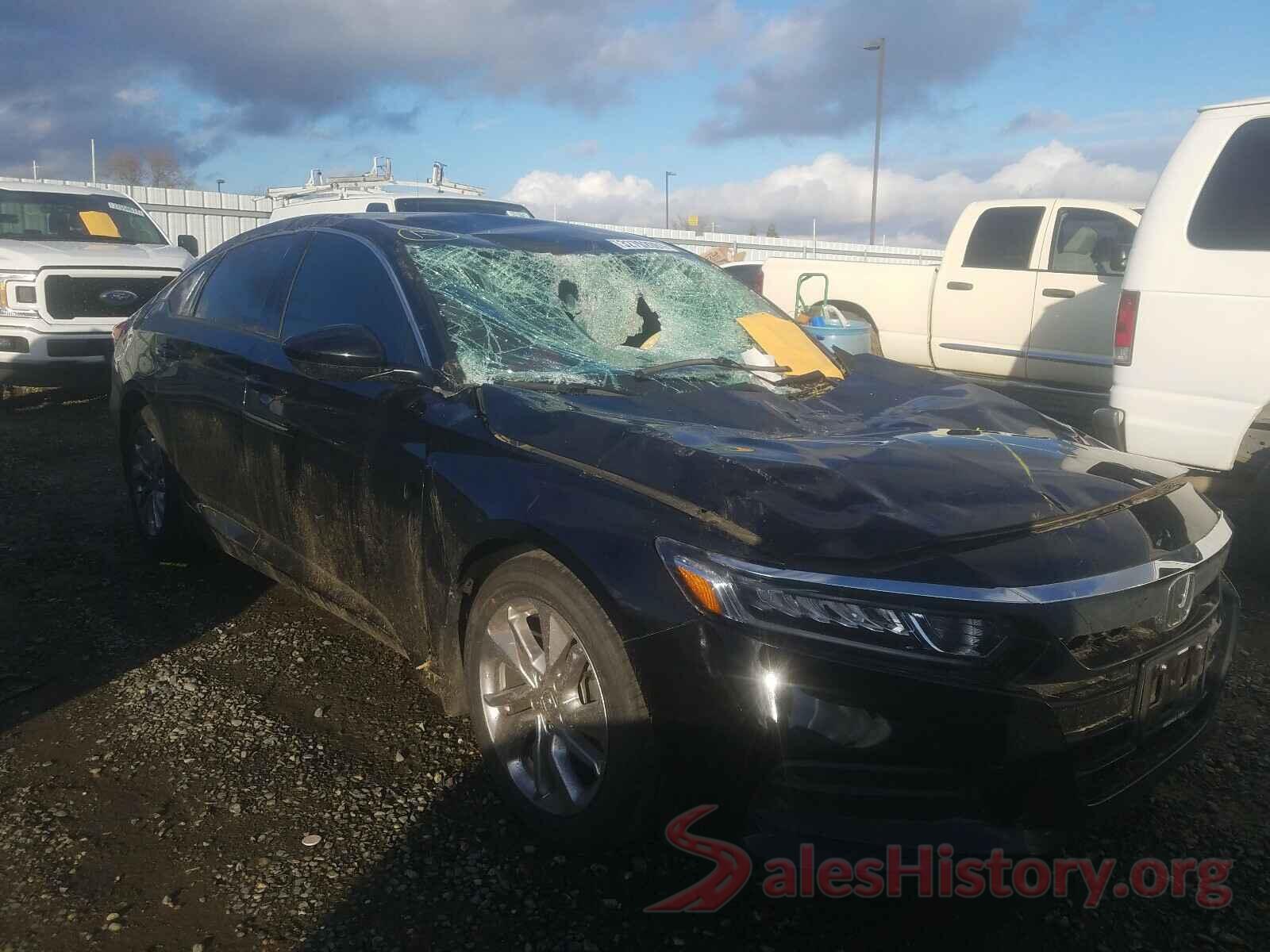 1HGCV1F11JA162513 2018 HONDA ACCORD