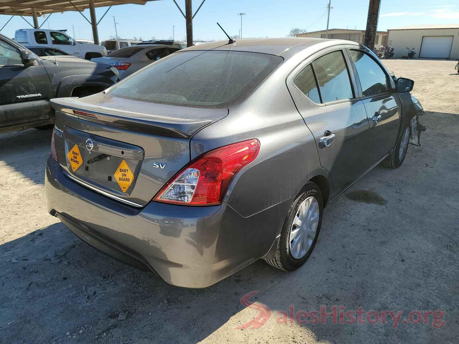 3N1CN7AP8JL861369 2018 NISSAN VERSA