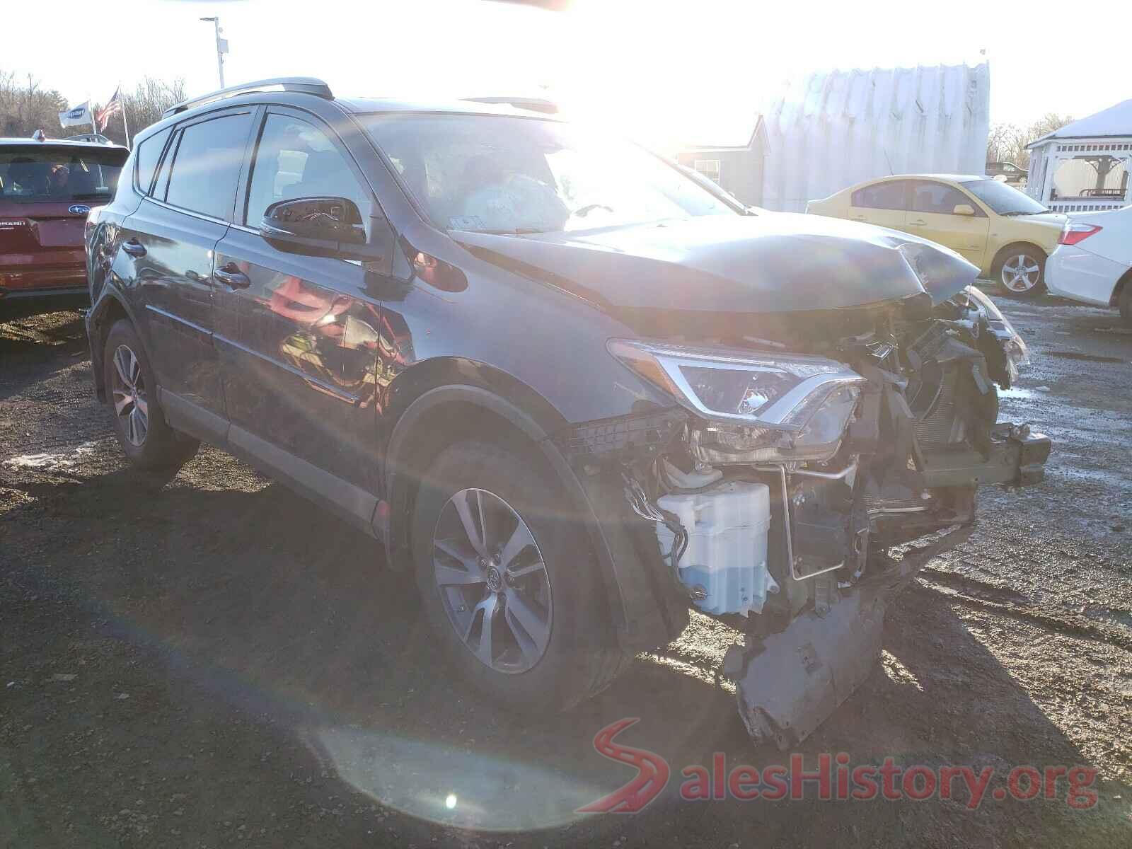 JTMRFREV0HJ125519 2017 TOYOTA RAV4