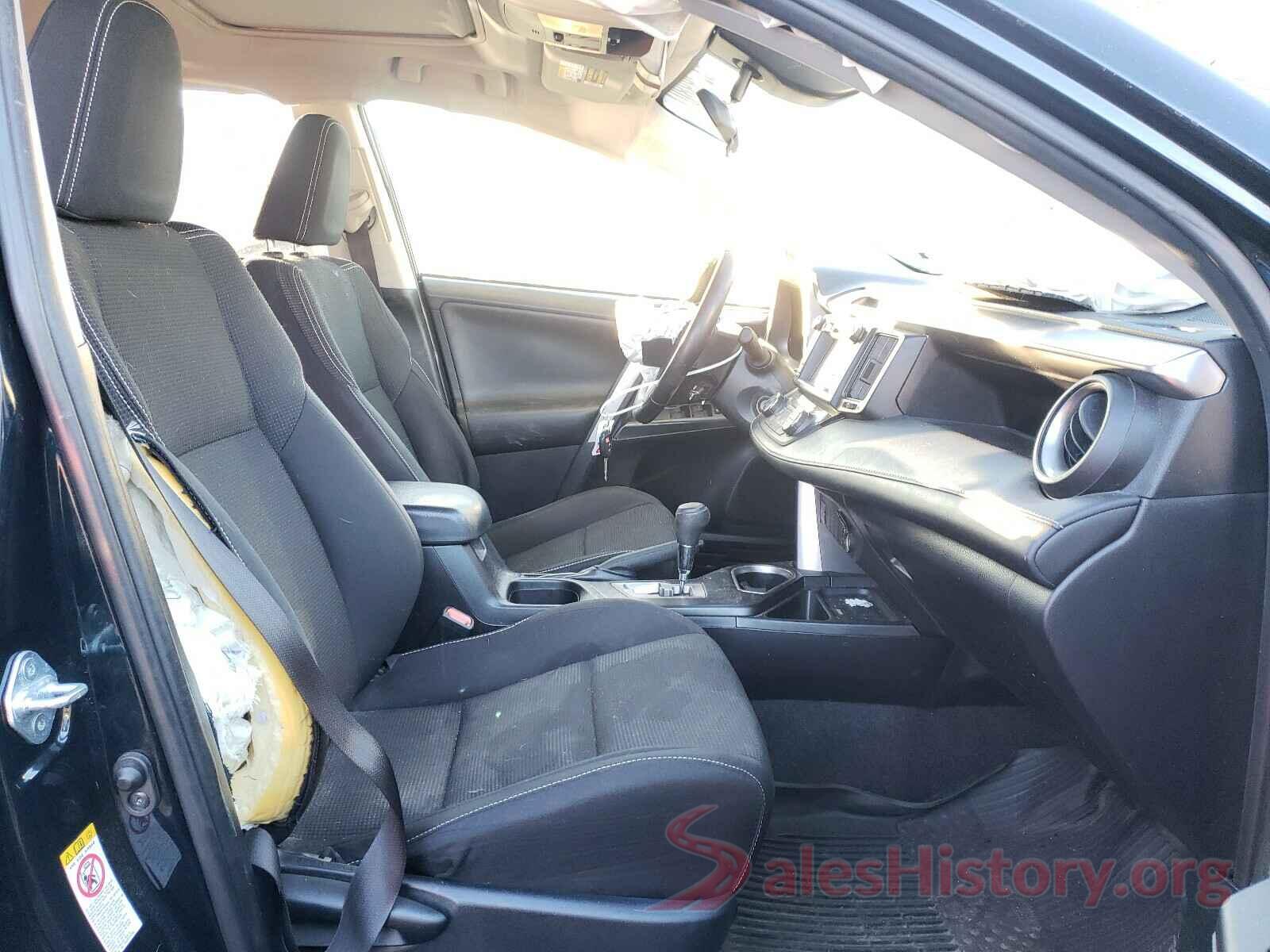 JTMRFREV0HJ125519 2017 TOYOTA RAV4