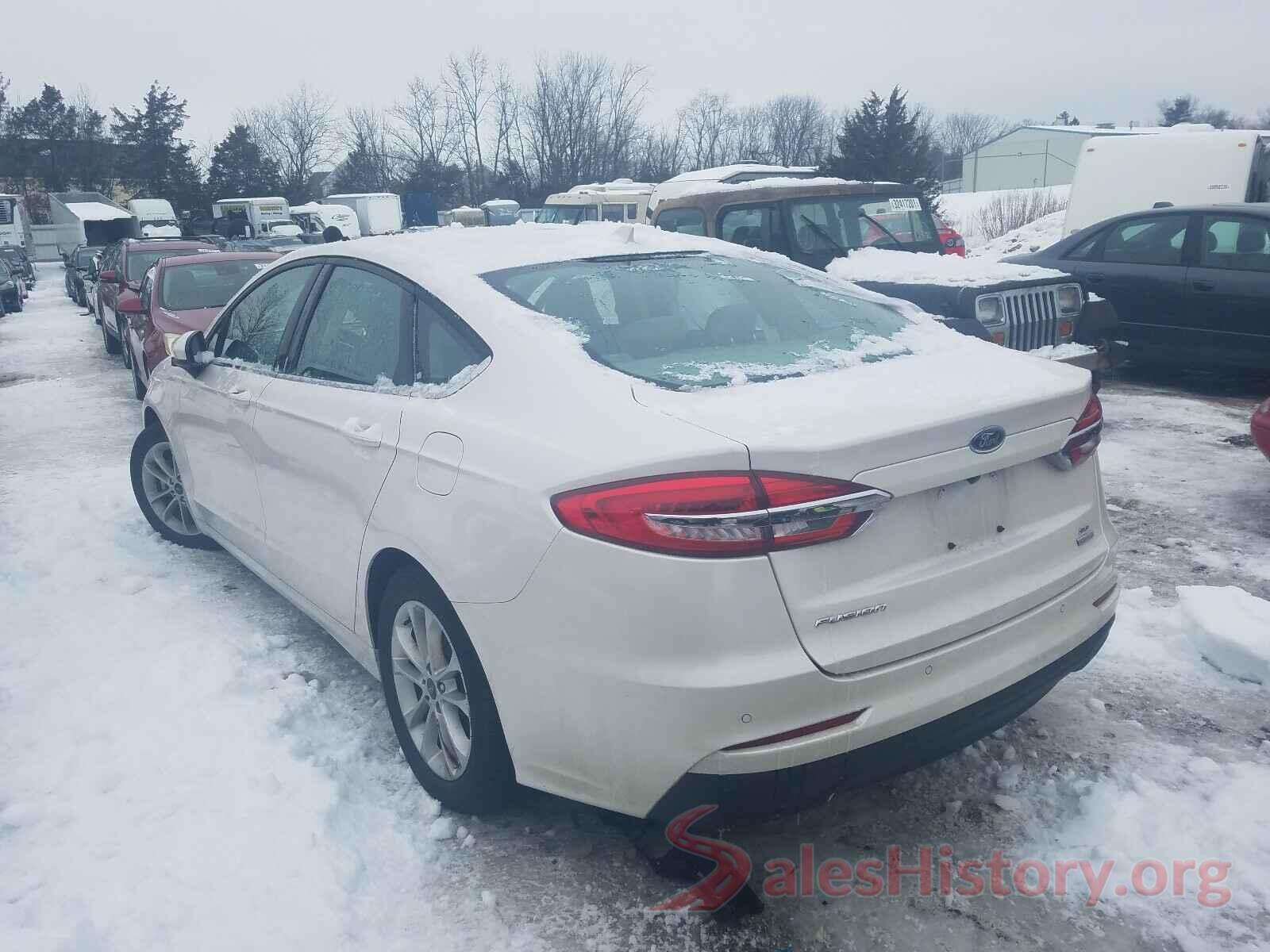 3FA6P0HD9KR245529 2019 FORD FUSION