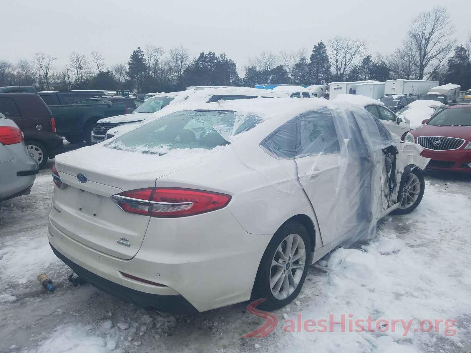 3FA6P0HD9KR245529 2019 FORD FUSION