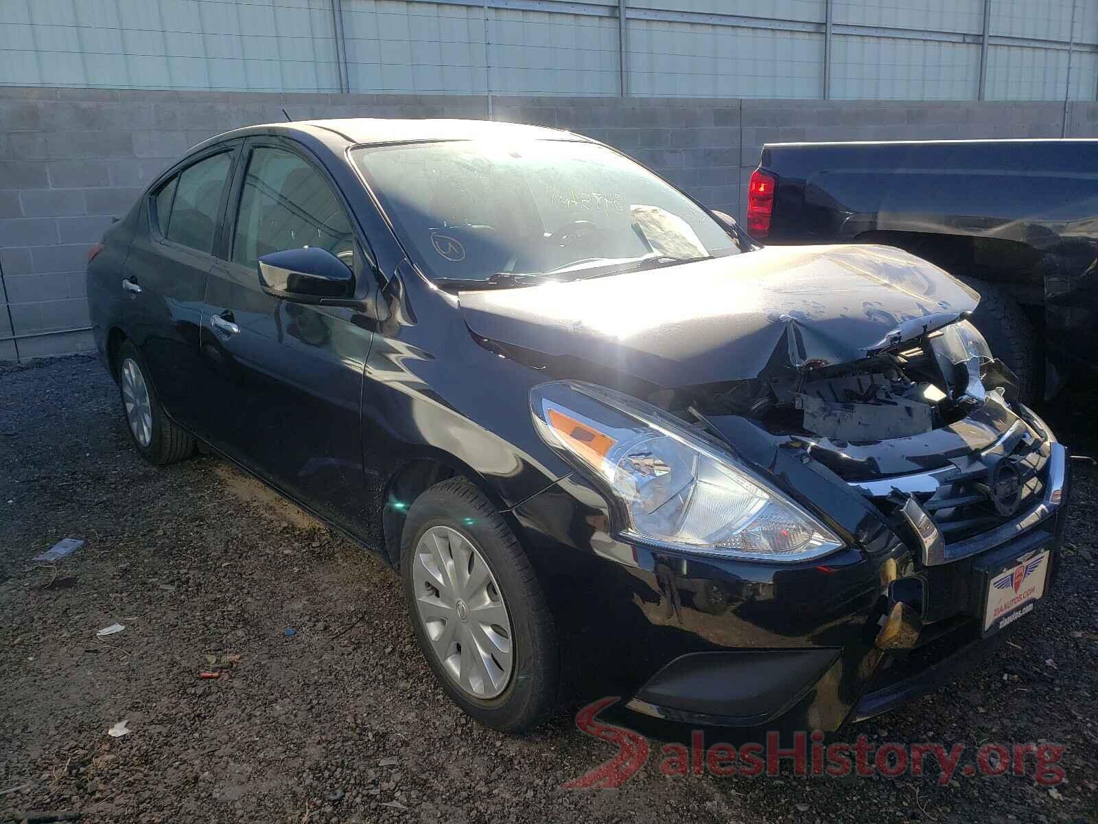 3N1CN7AP8JL808204 2018 NISSAN VERSA