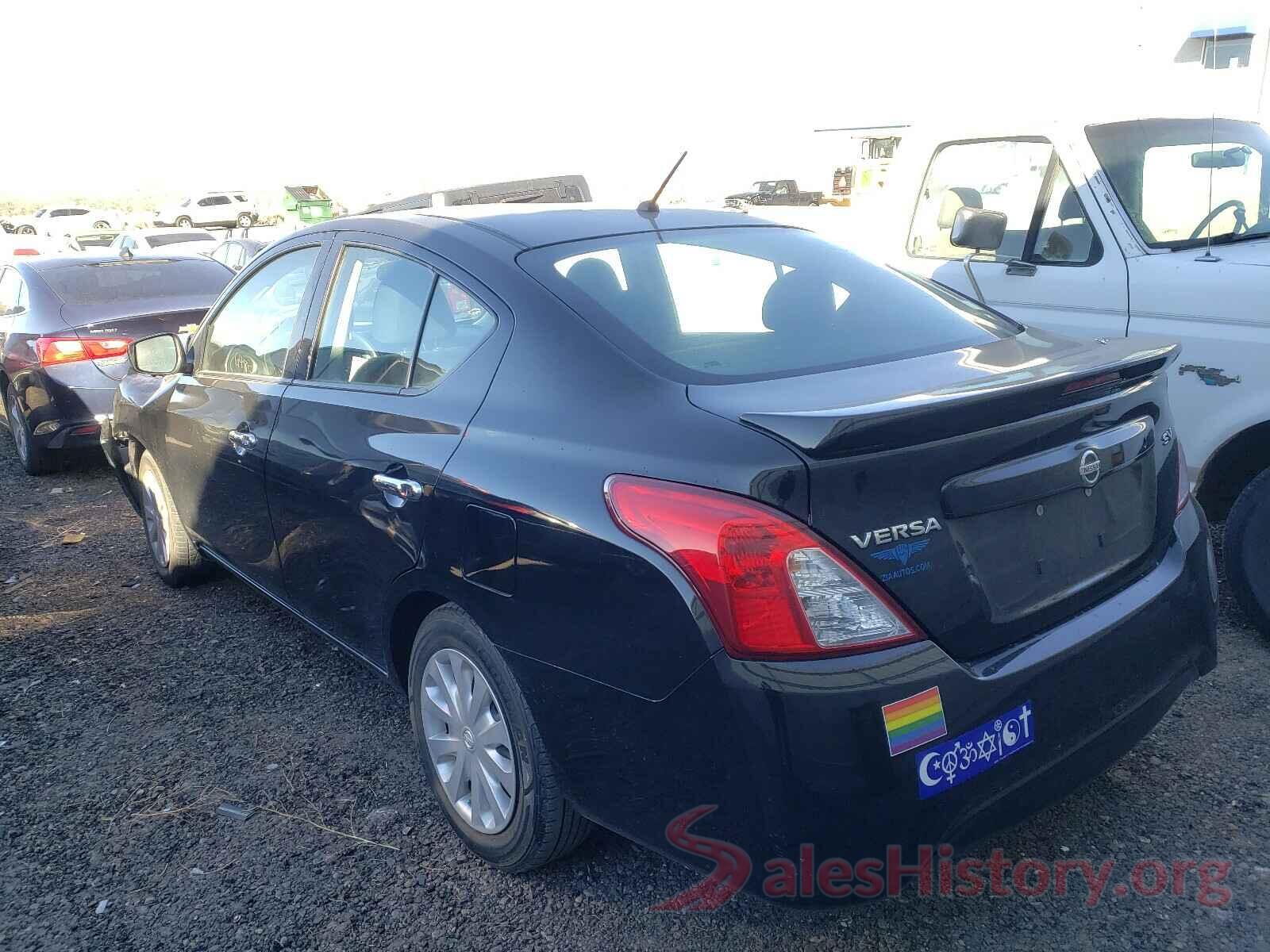 3N1CN7AP8JL808204 2018 NISSAN VERSA