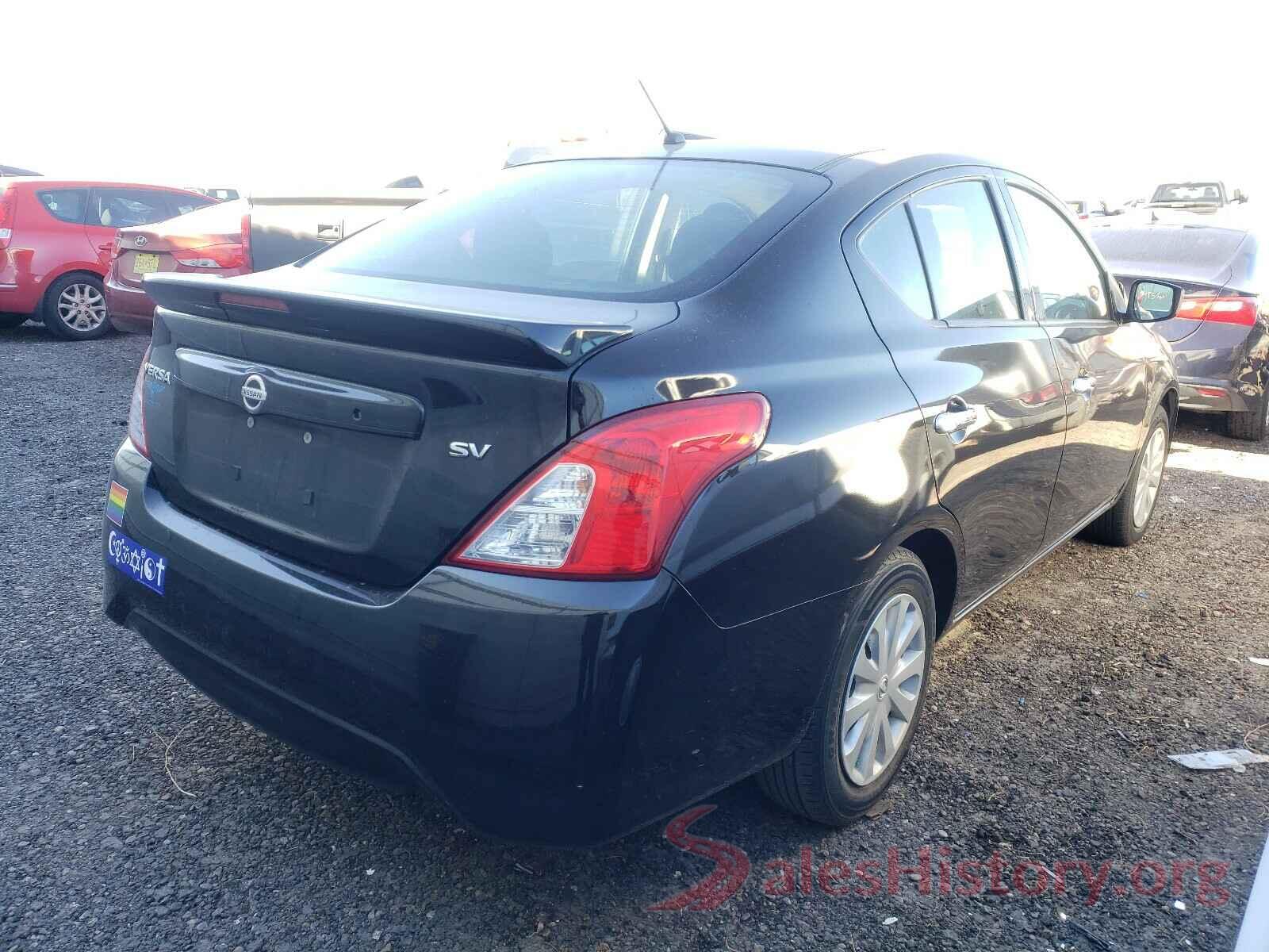 3N1CN7AP8JL808204 2018 NISSAN VERSA