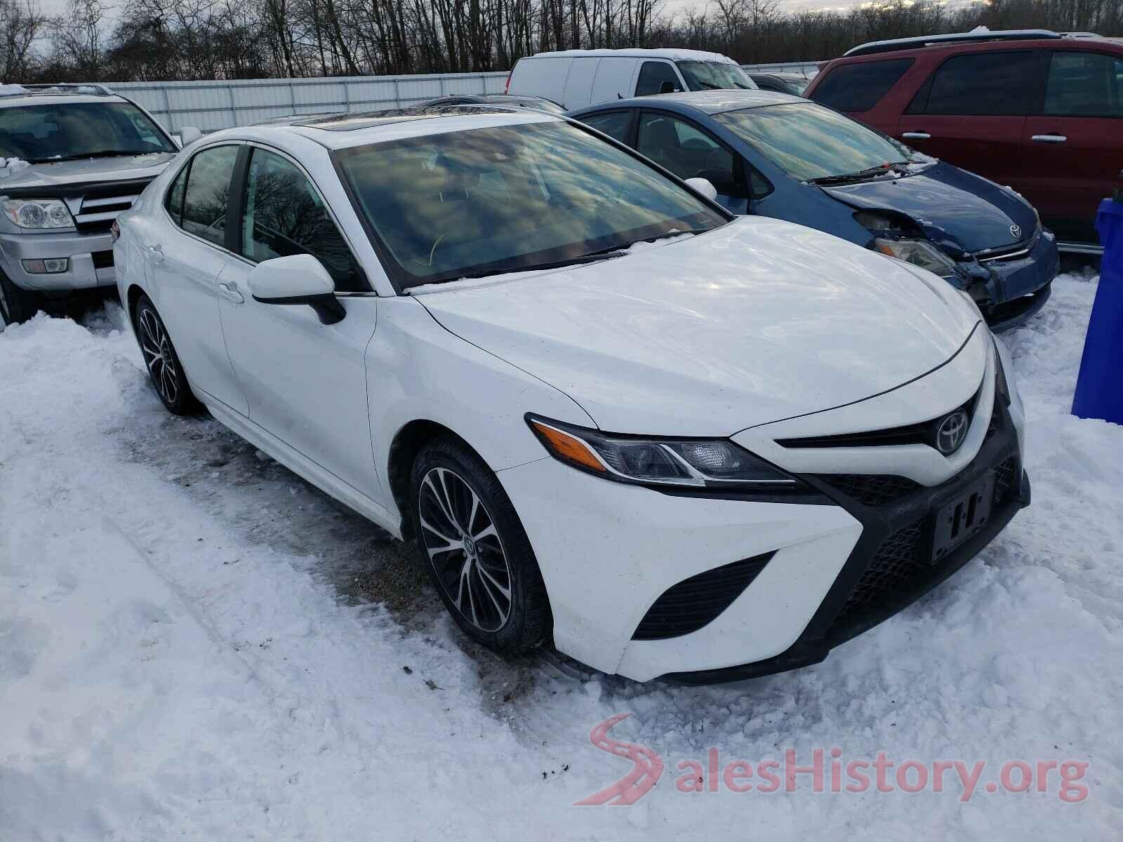 4T1B11HKXKU744746 2019 TOYOTA CAMRY