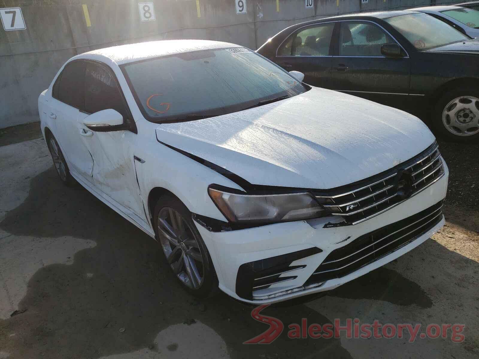 1VWAA7A3XJC029585 2018 VOLKSWAGEN PASSAT