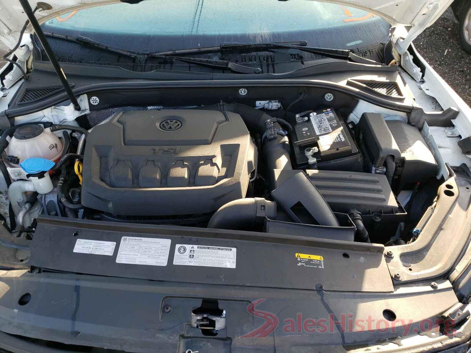 1VWAA7A3XJC029585 2018 VOLKSWAGEN PASSAT