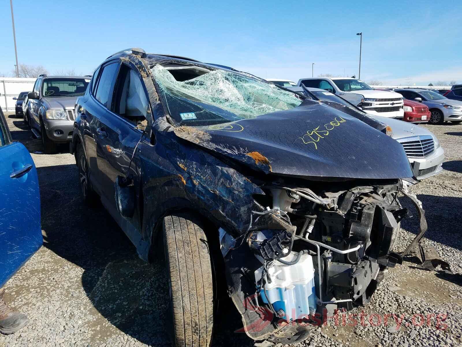 JTMRFREV1HJ709086 2017 TOYOTA RAV4