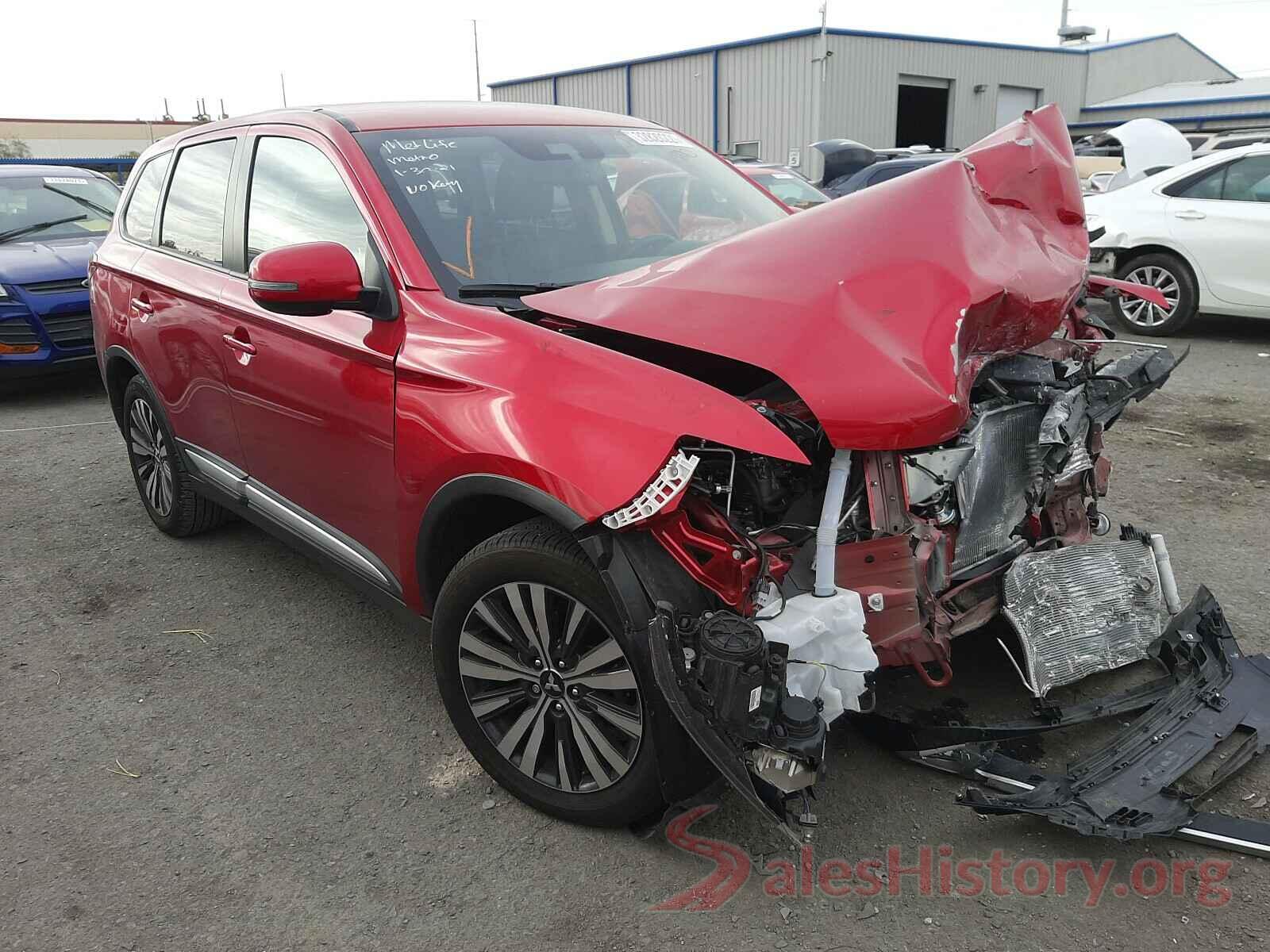 JA4AD3A36LZ015857 2020 MITSUBISHI OUTLANDER