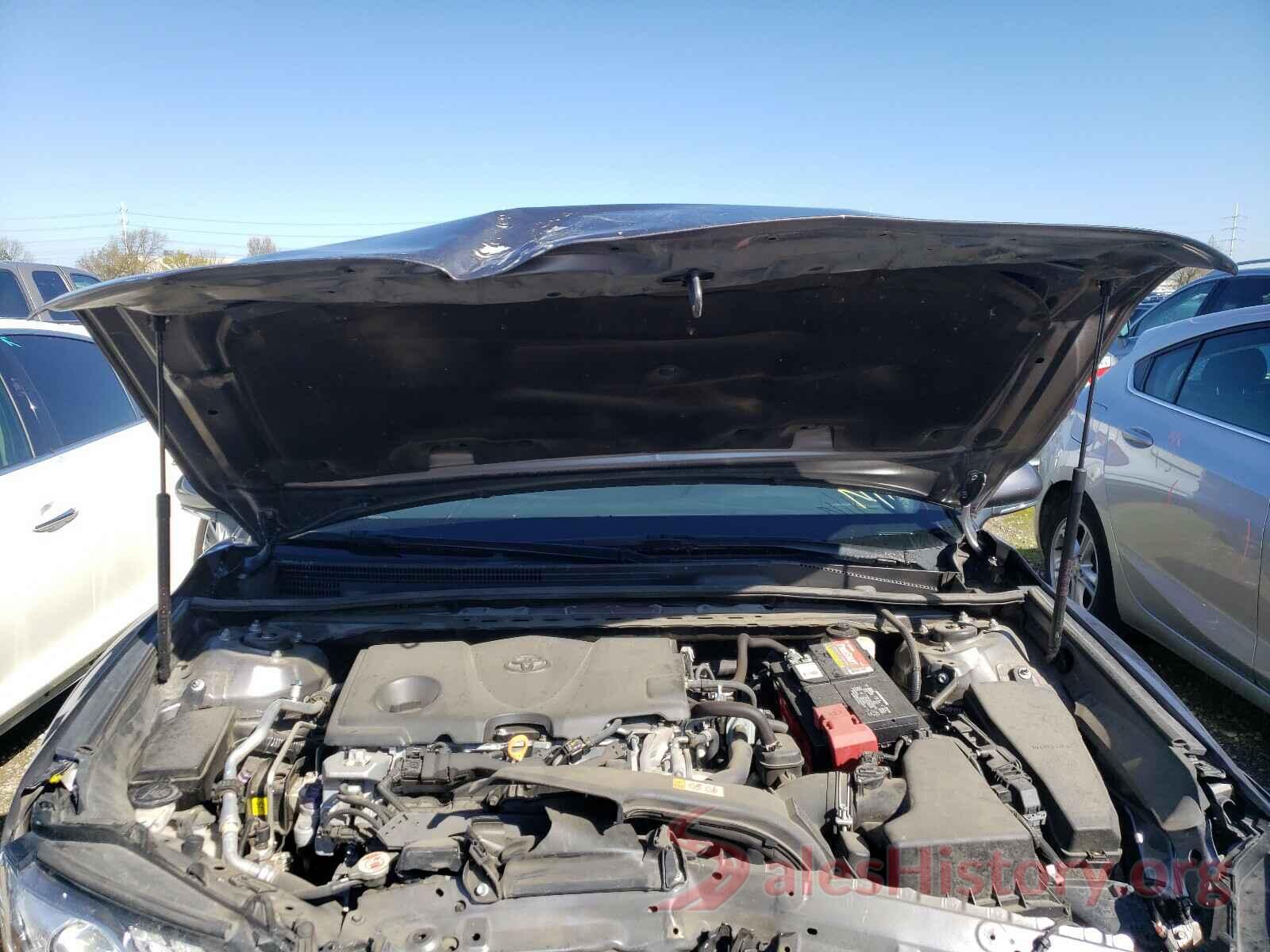 4T1B61HK2JU008481 2018 TOYOTA CAMRY