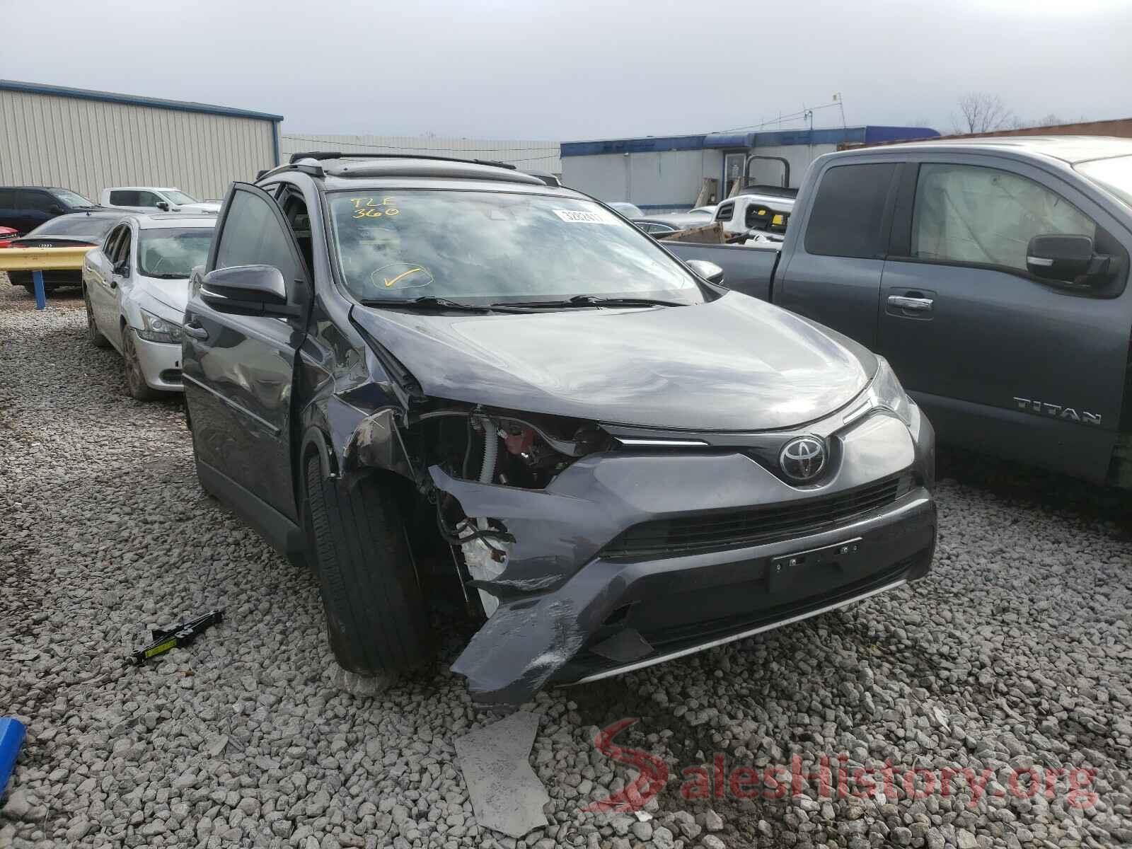 JTMWFREV9JJ739140 2018 TOYOTA RAV4