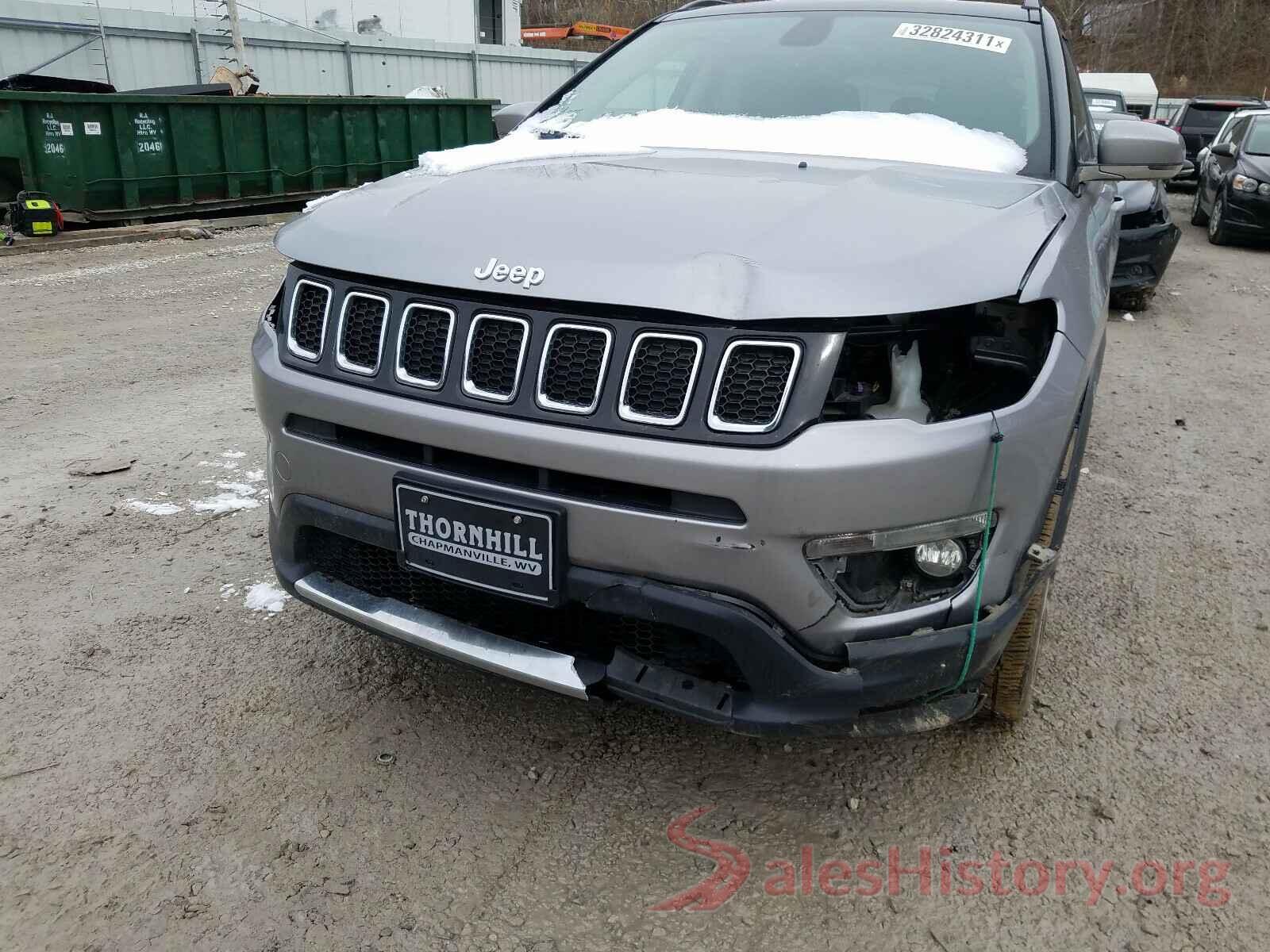 3C4NJDCB8JT101993 2018 JEEP COMPASS