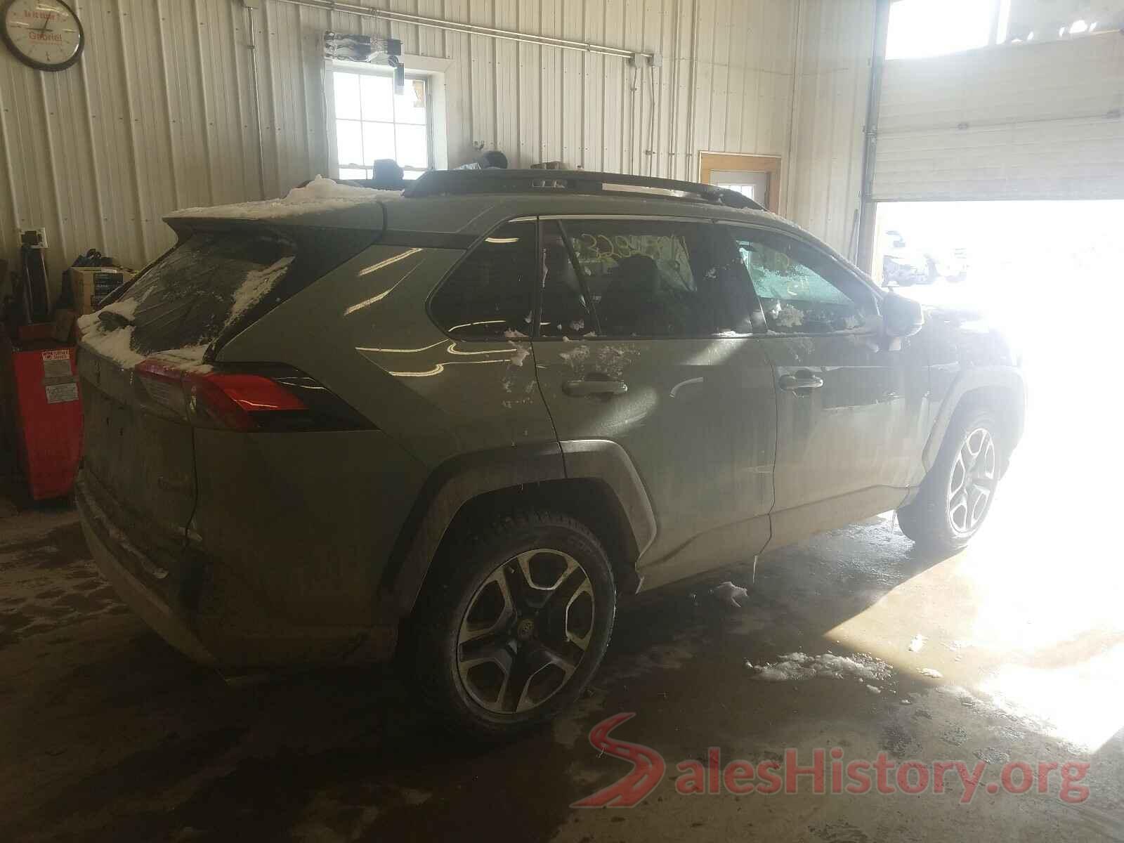 2T3J1RFV0KW039467 2019 TOYOTA RAV4