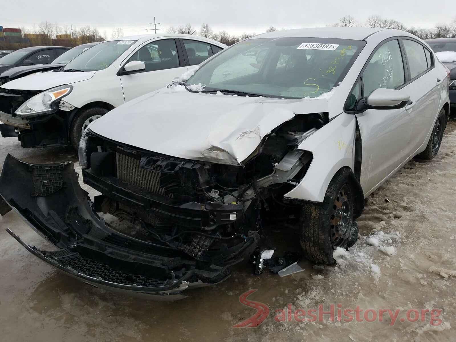 3KPFK4A77JE234264 2018 KIA FORTE