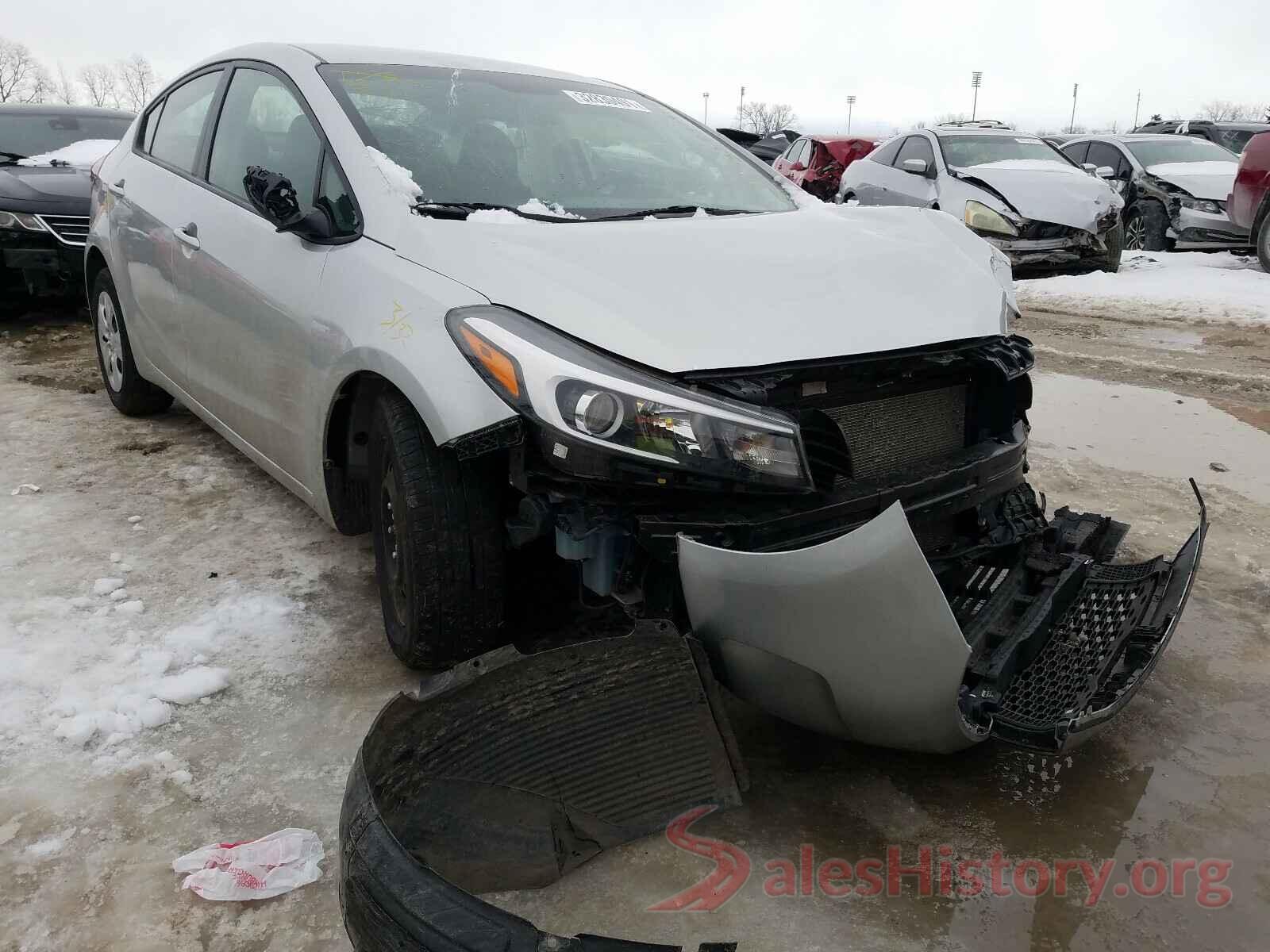 3KPFK4A77JE234264 2018 KIA FORTE