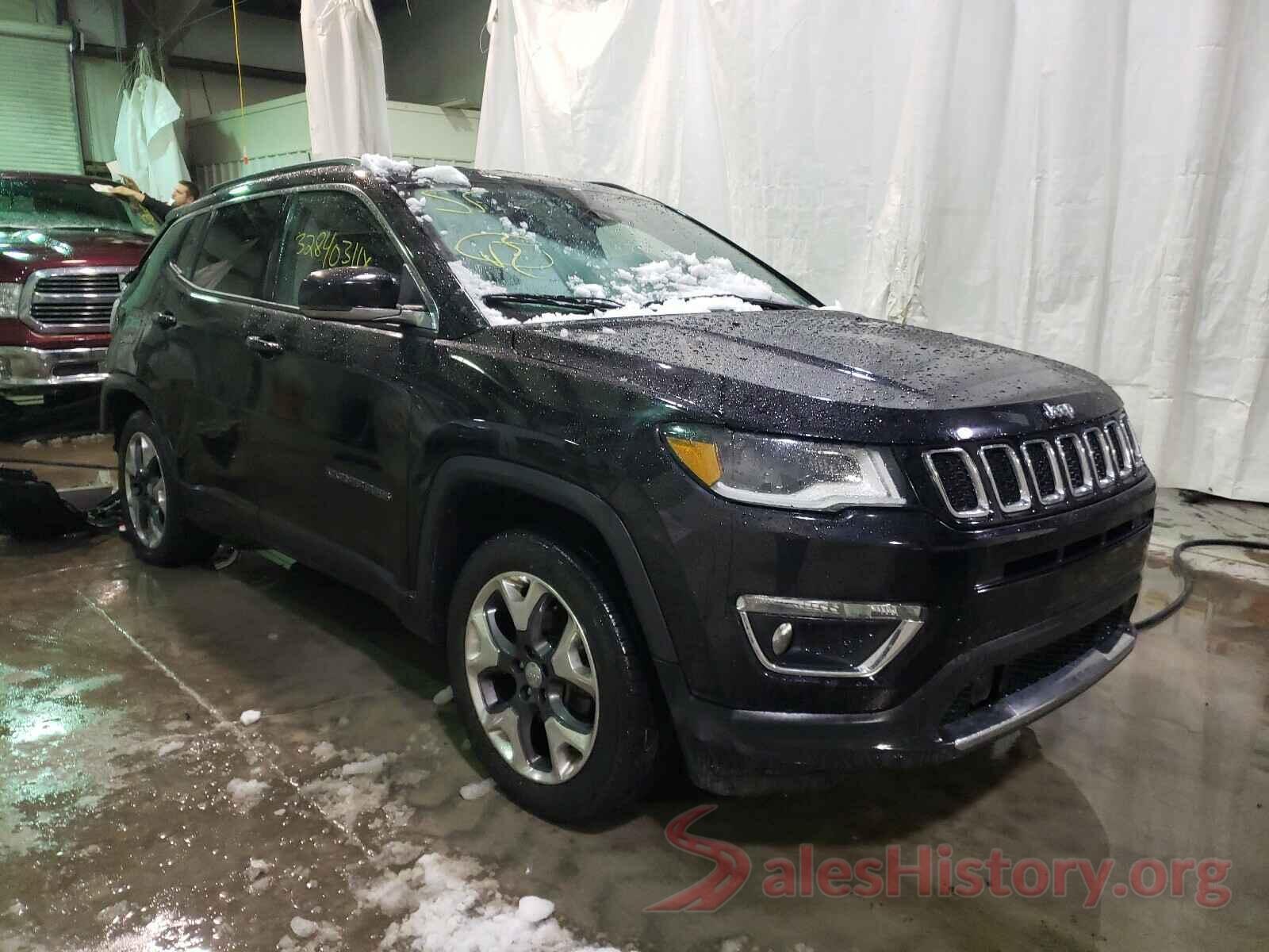 3C4NJDCB7JT453897 2018 JEEP COMPASS