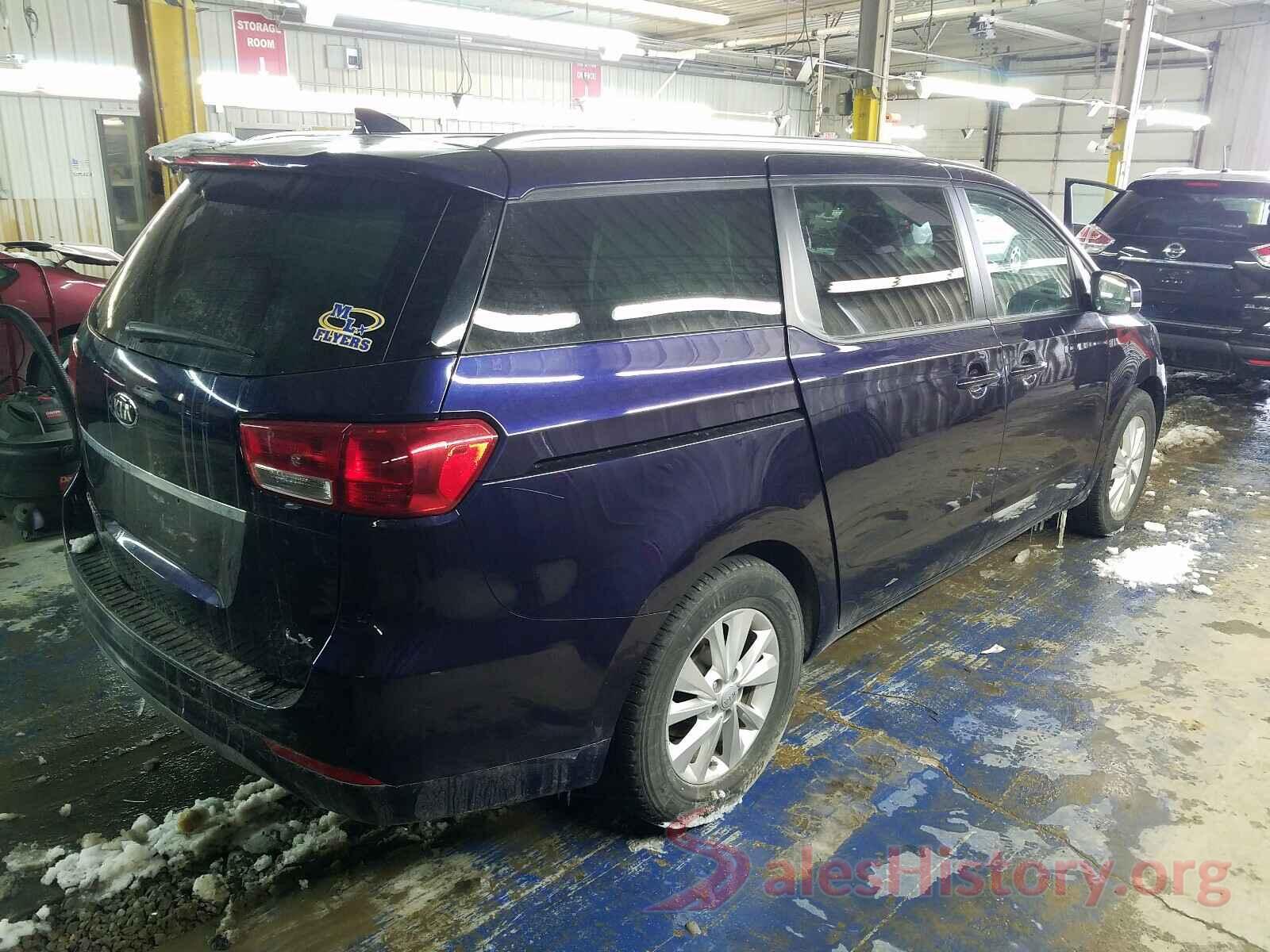 KNDMB5C18J6375727 2018 KIA SEDONA