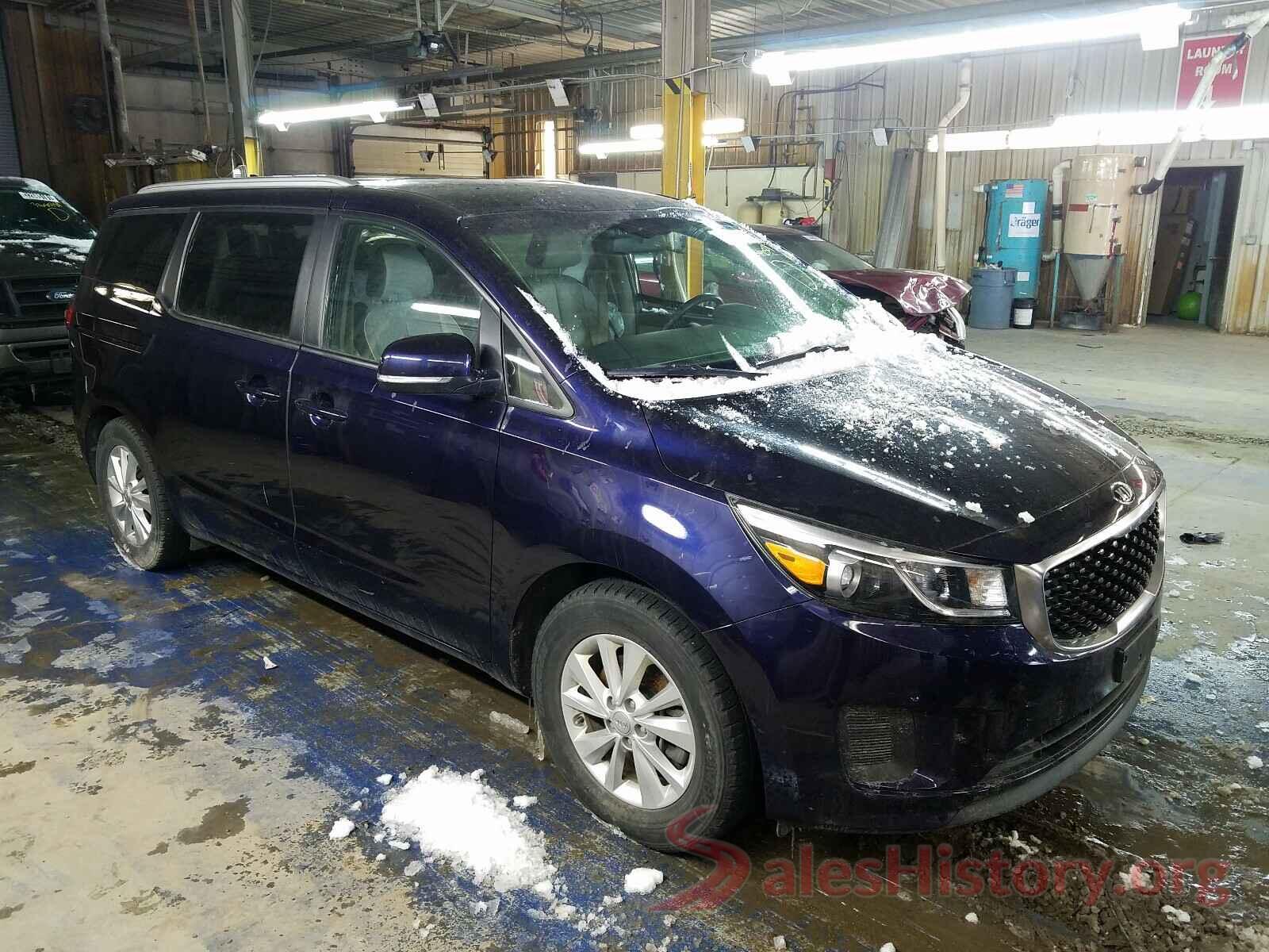 KNDMB5C18J6375727 2018 KIA SEDONA