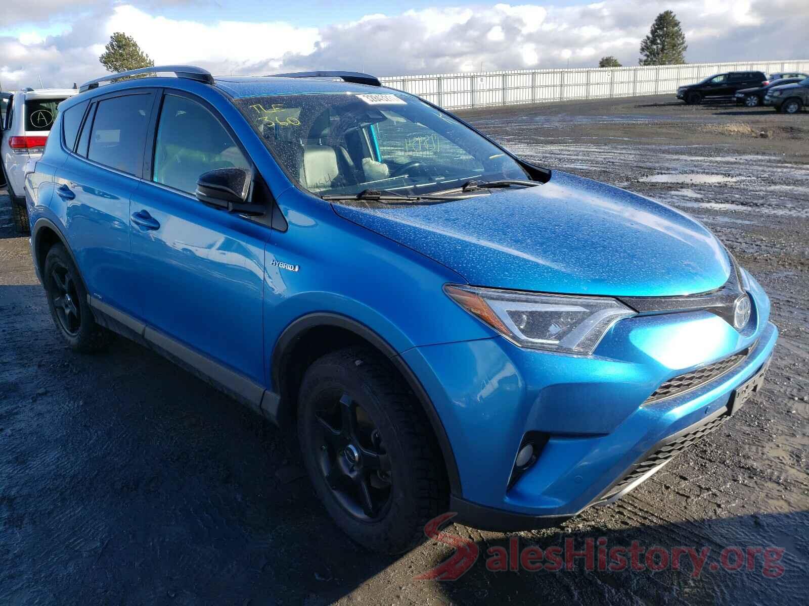 JTMJJREV0HD135235 2017 TOYOTA RAV4