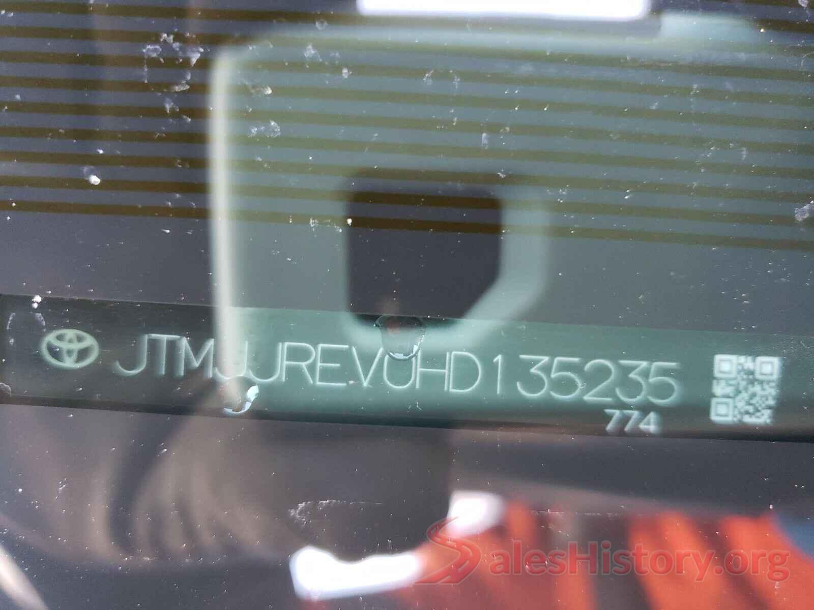 JTMJJREV0HD135235 2017 TOYOTA RAV4