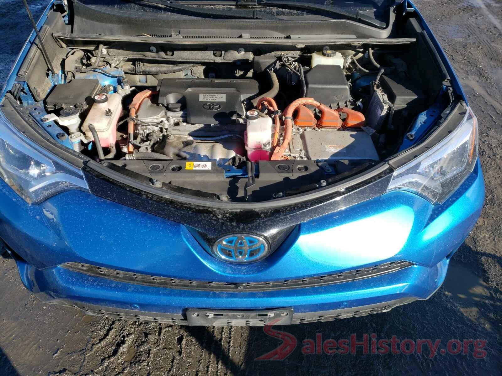 JTMJJREV0HD135235 2017 TOYOTA RAV4