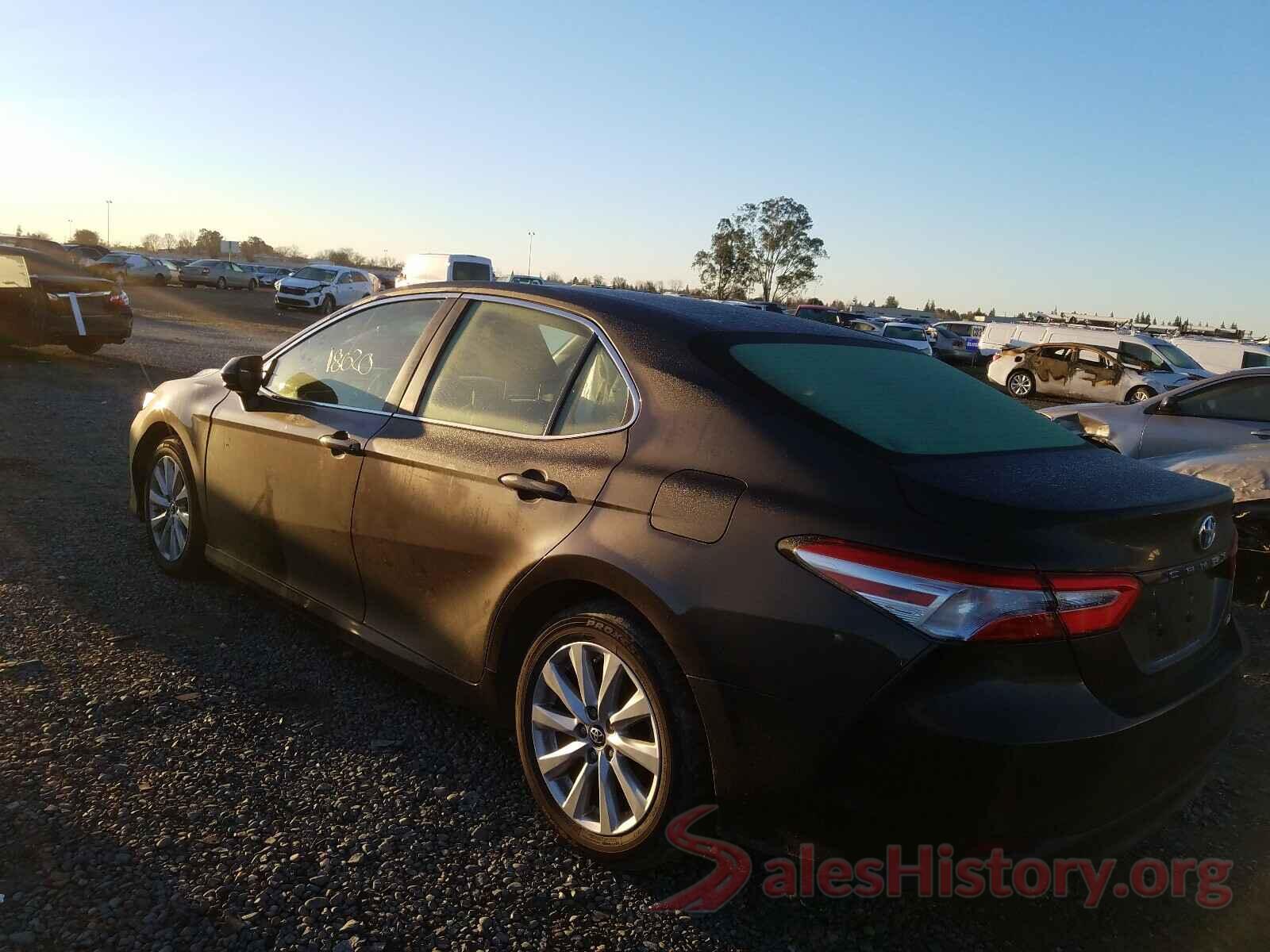 JTNB11HK1J3064982 2018 TOYOTA CAMRY