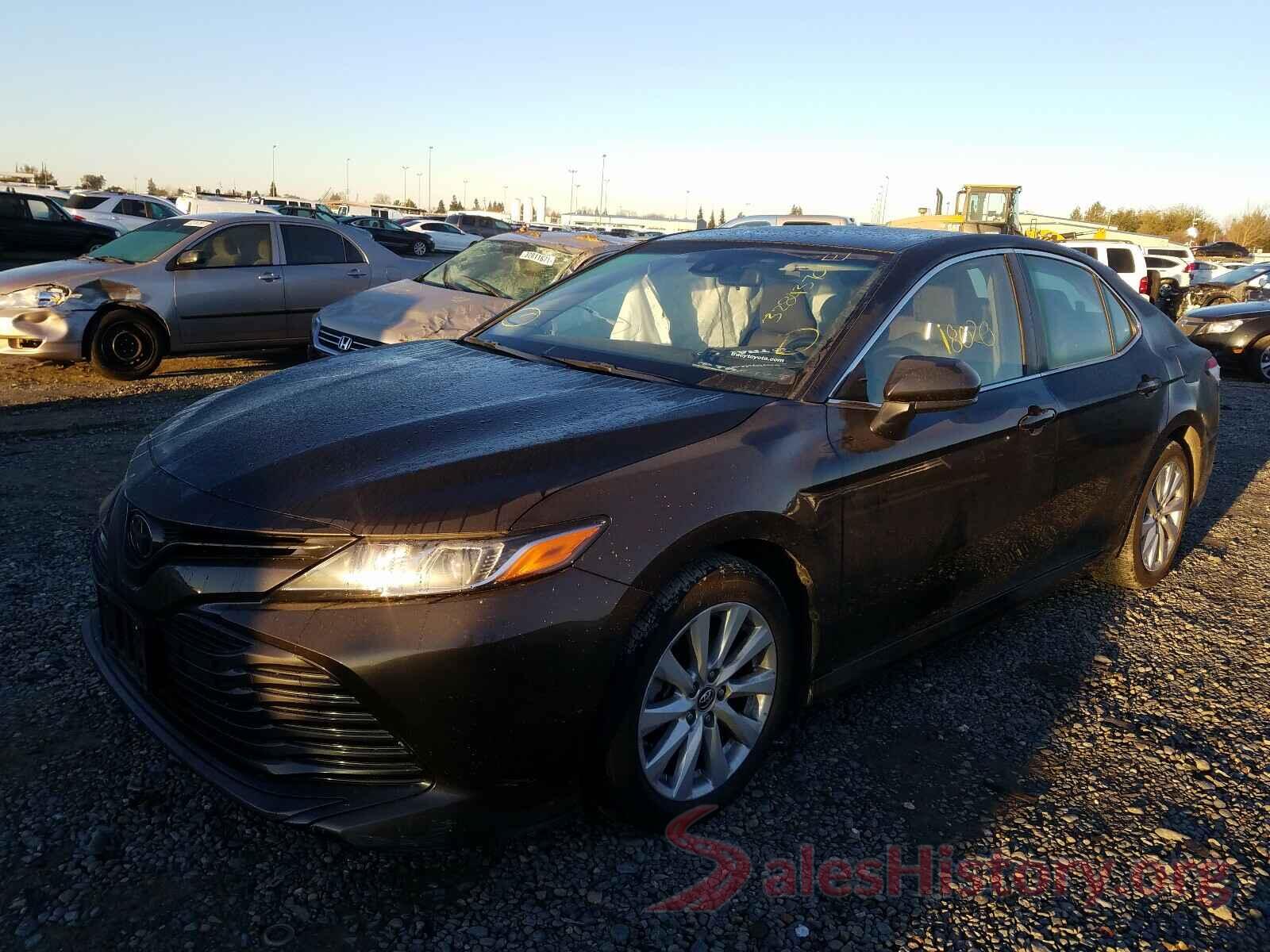 JTNB11HK1J3064982 2018 TOYOTA CAMRY