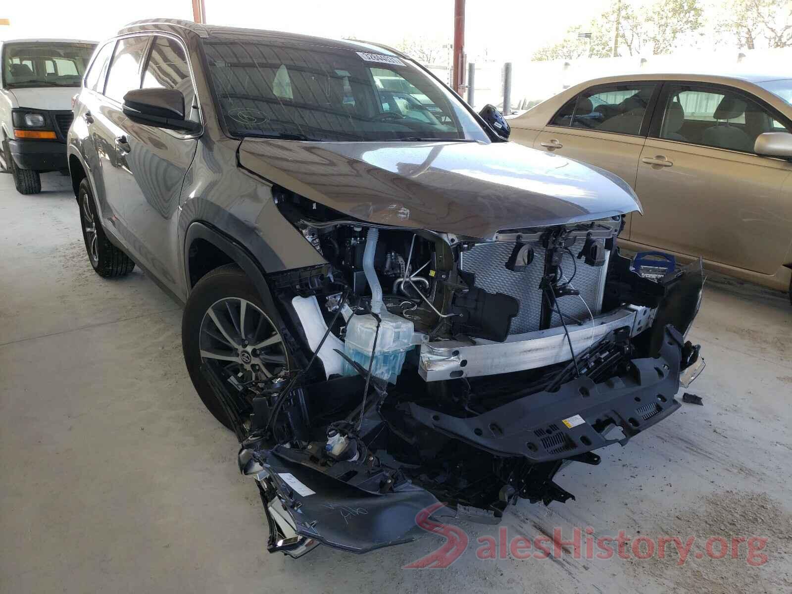 5TDKZRFH6KS571752 2019 TOYOTA HIGHLANDER