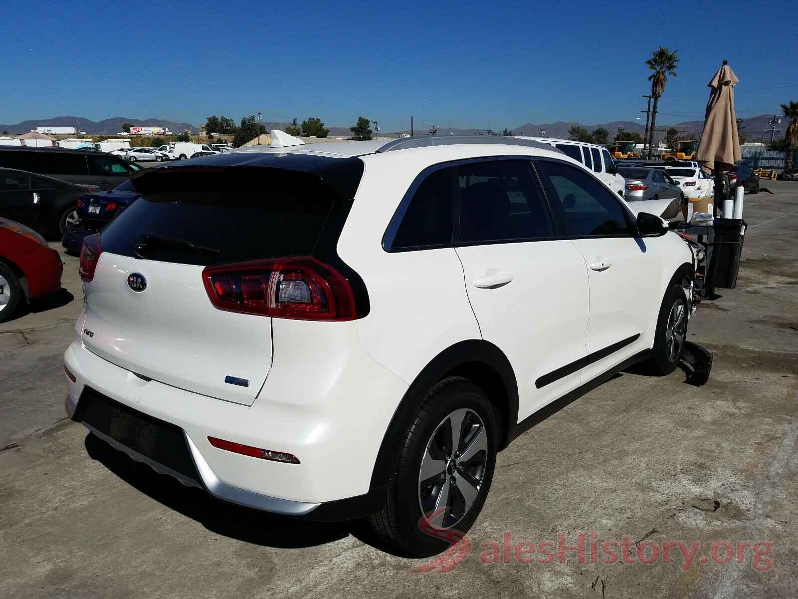 KNDCB3LC0K5284301 2019 KIA NIRO